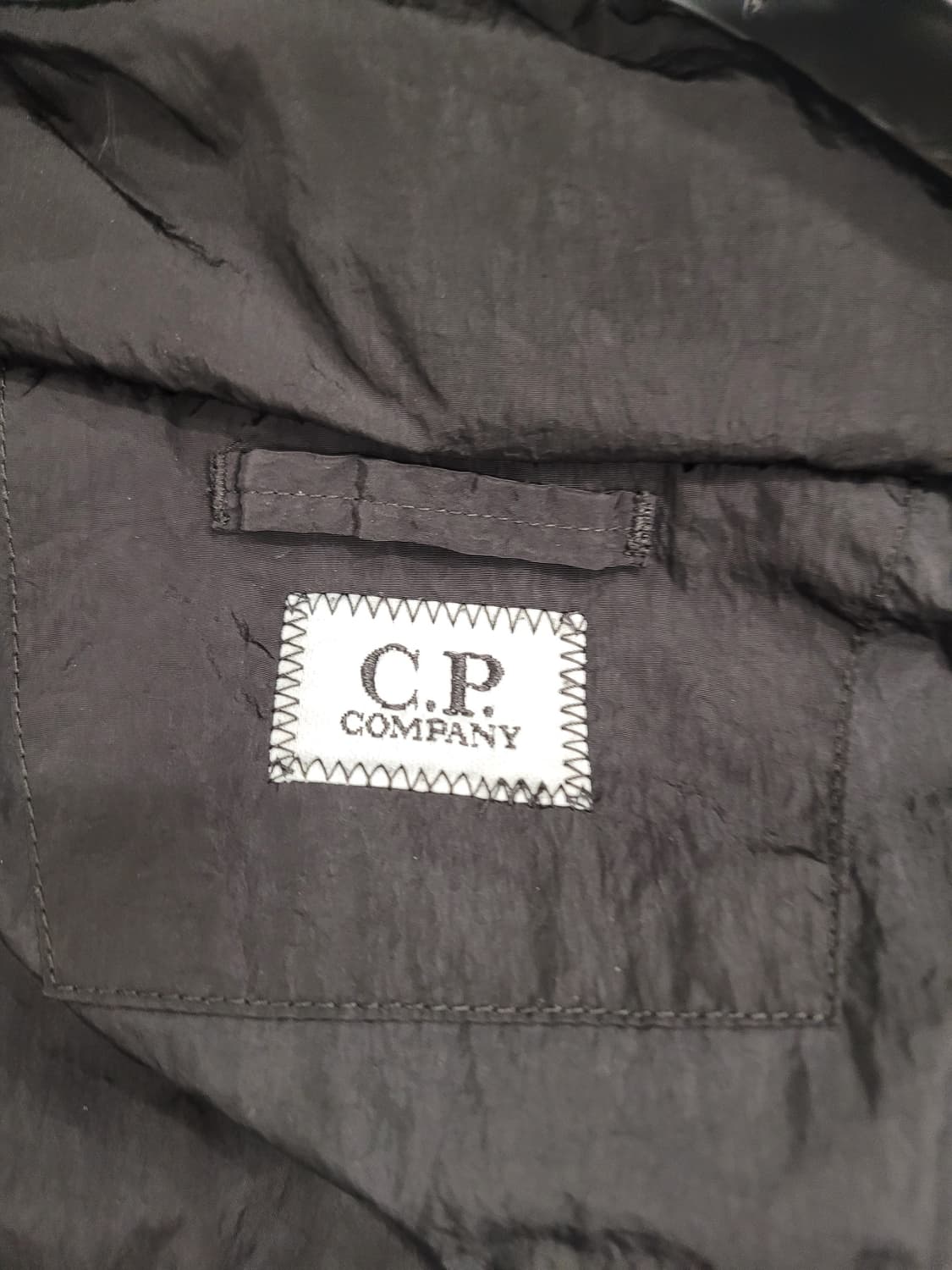 (XXL) CP 컴퍼니 패딩 크롬R 24FW 상품이미지10