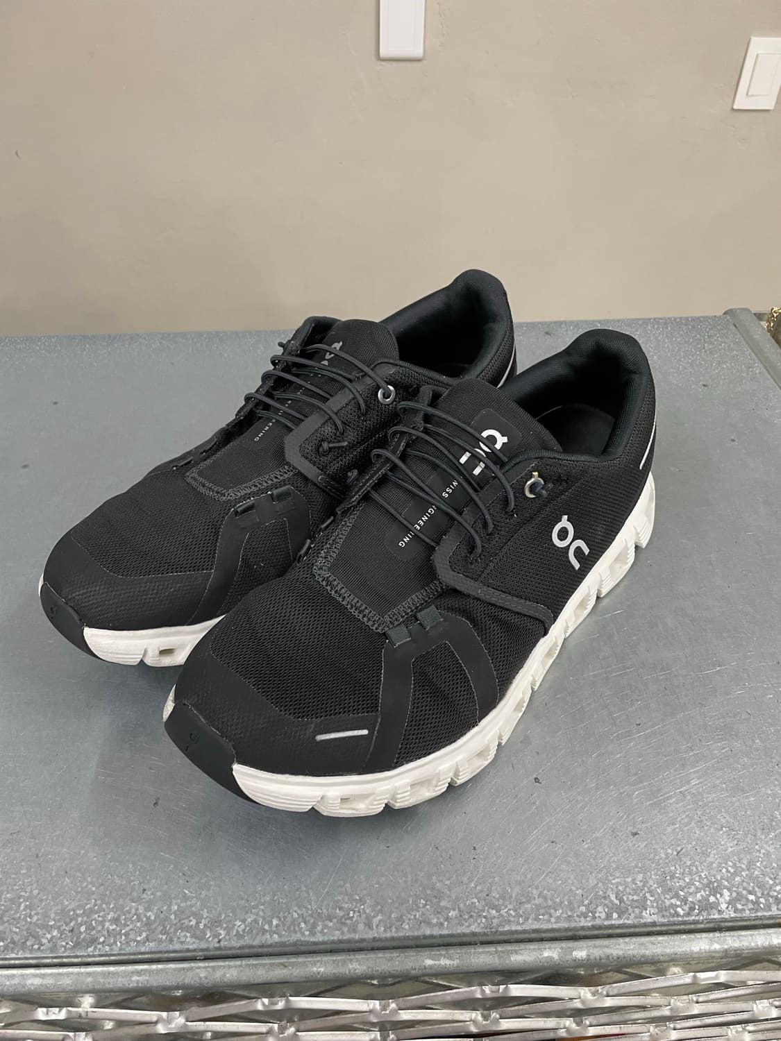 온러닝 클라우드 6 블랙 화이트 275 (gr-5375) 상품이미지2