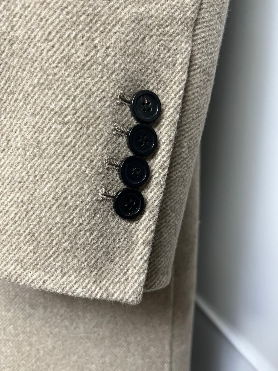 솔리드옴므 21fw 트윌 베이지 코트 46사이즈 상품이미지4