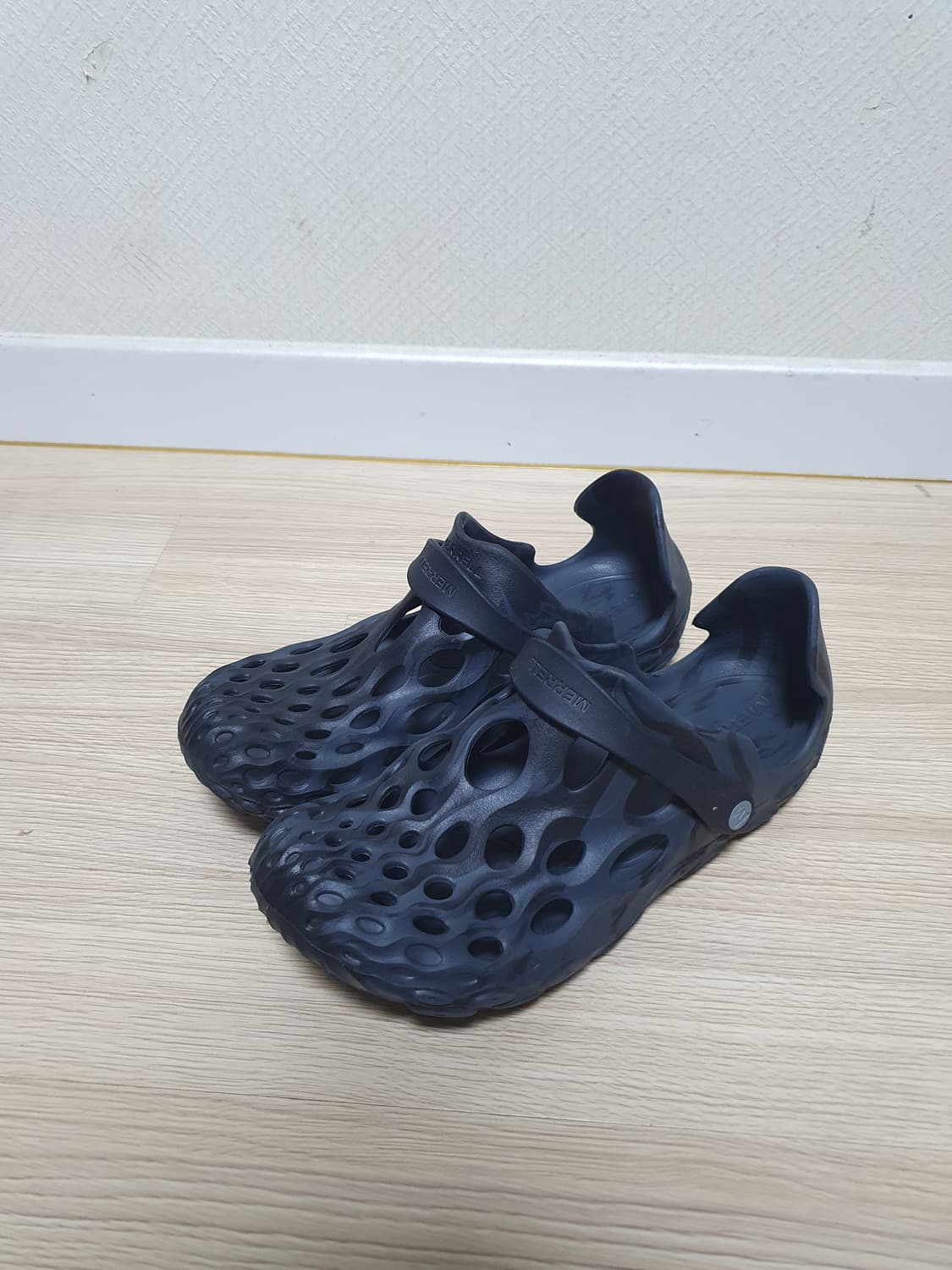 머렐 하이드로 목 샌들 270 상품이미지4