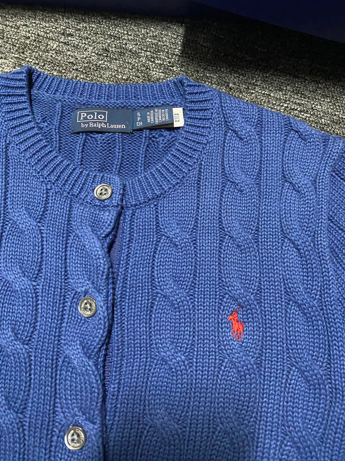 급처. 새상품 최신형 화이트라벨 QR택 폴로 케이블 코튼 크루넥 가디건 상품이미지5