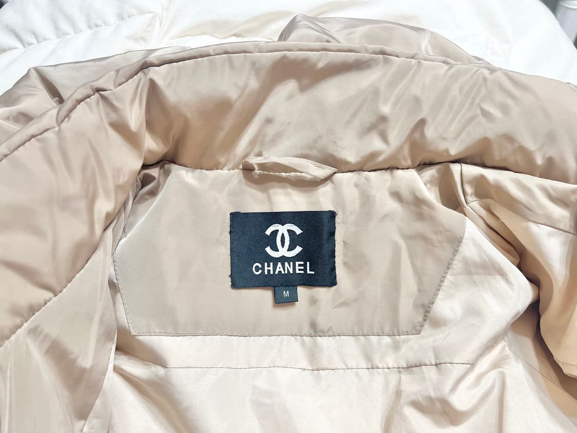 ((조건부덤)) 러블리한 오리털패딩 m사이즈/프릴장식/상태최상 상품이미지1