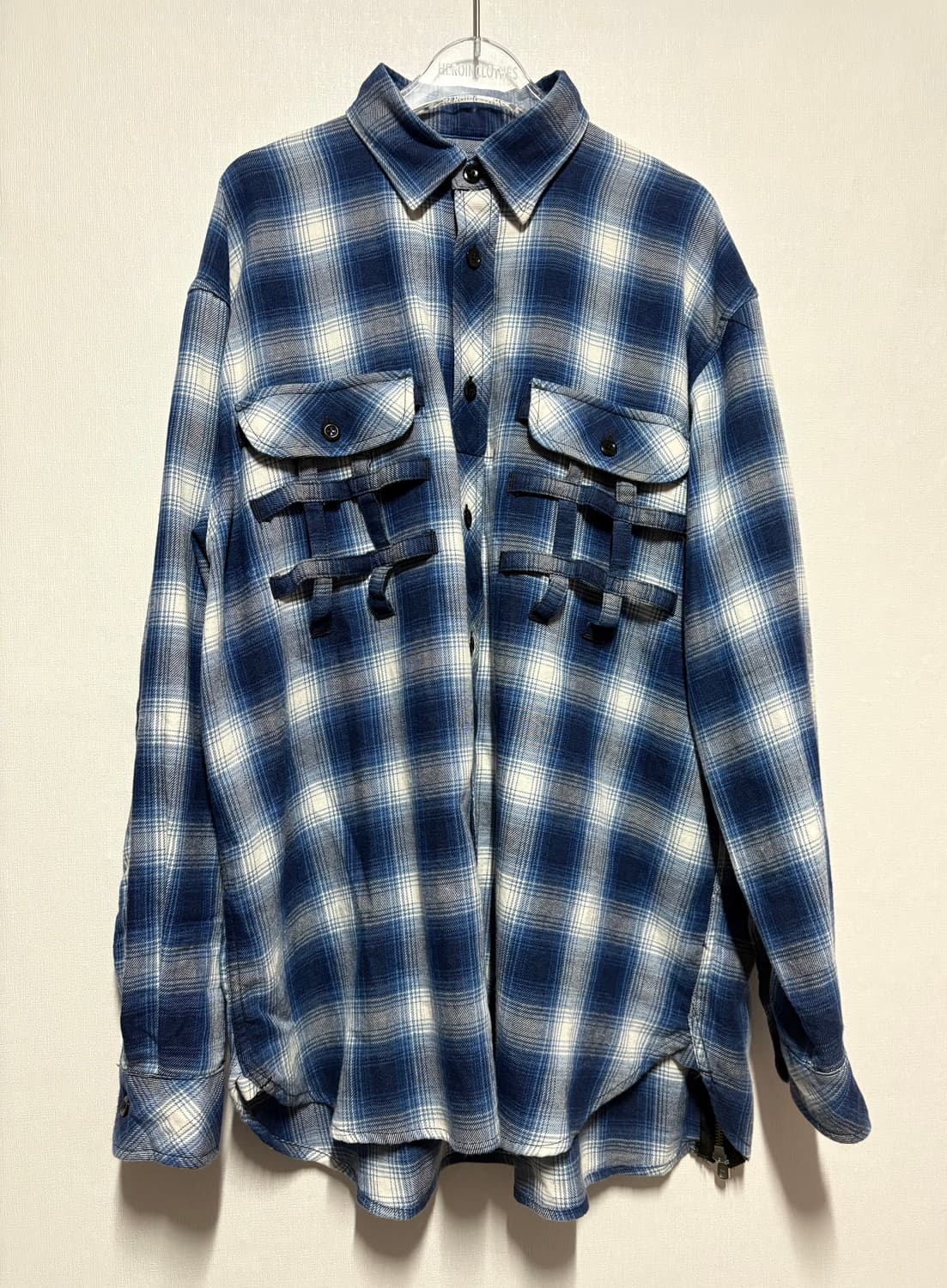 [44] 솔로이스트 오버사이즈 백지퍼 본디지 옴브레 셔츠 블루 상품이미지1