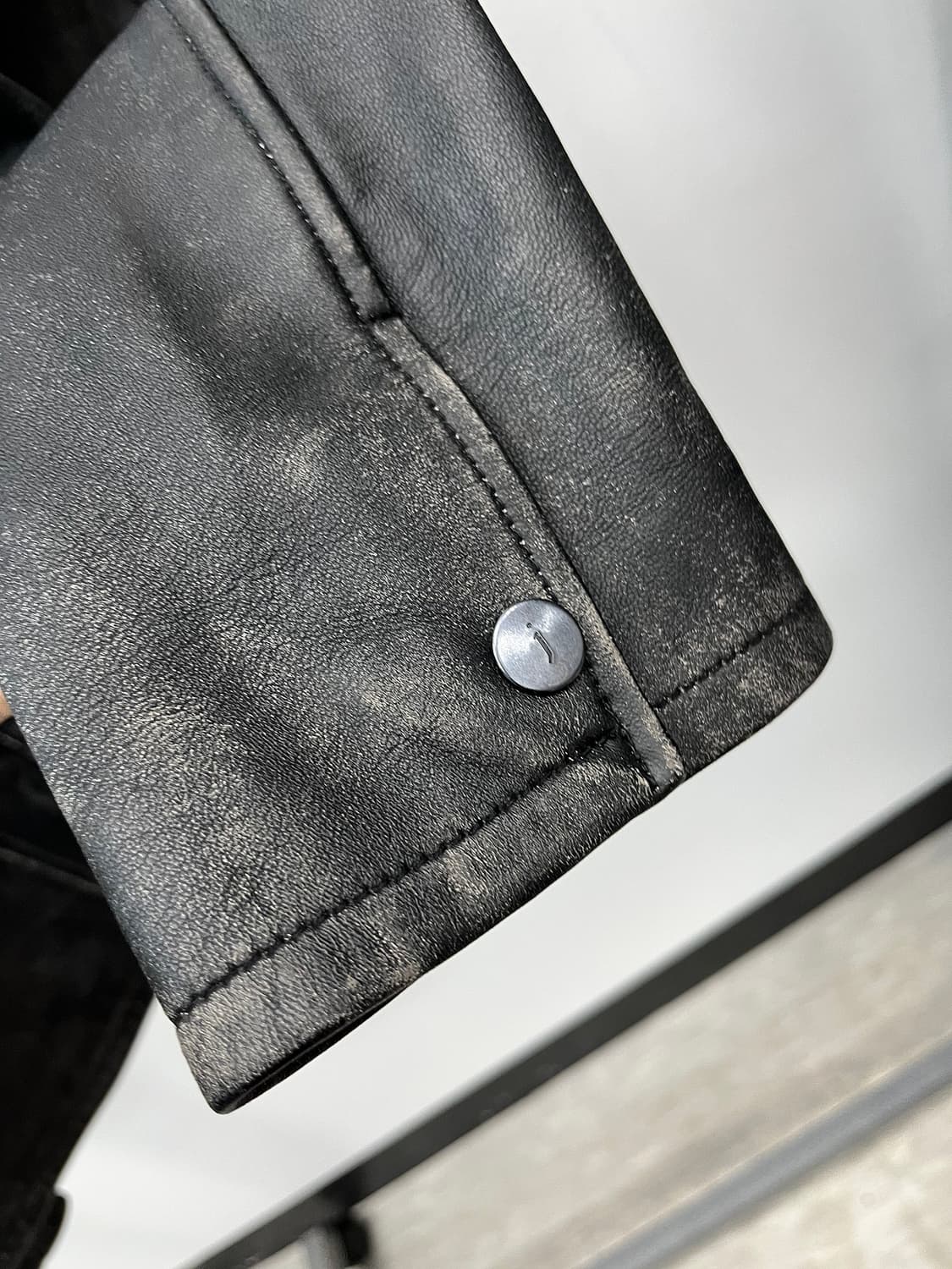 95) 존바바토스 24aw 가죽자켓  상품이미지3