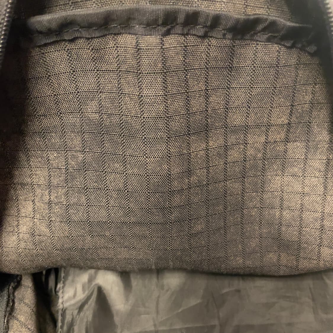 칼하트 블랙 백팩  상품이미지7