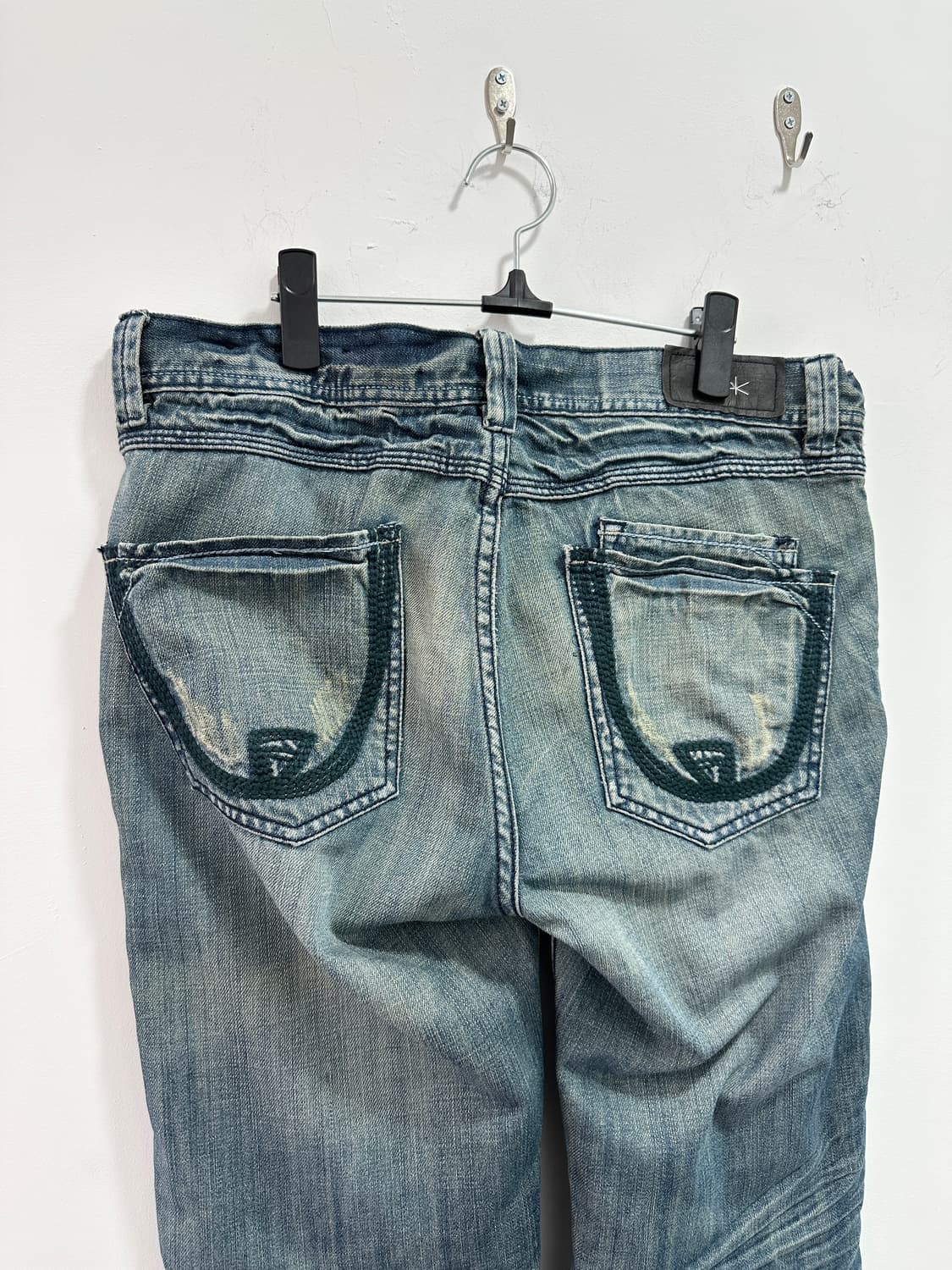 Fade lines sagging denim jeans 상품이미지10