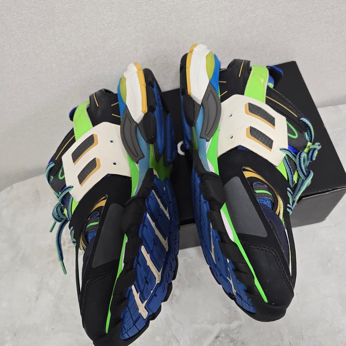 발렌시아가 트랙 스니커즈 신발 42사이즈 270 275 판매 상품이미지3