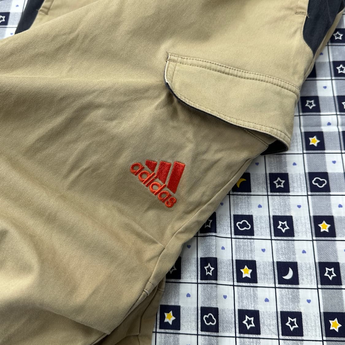 아디다스 JPN Y2K 고프코어 베이지 블랙 배색 7부 트레이닝 바지 상품이미지3