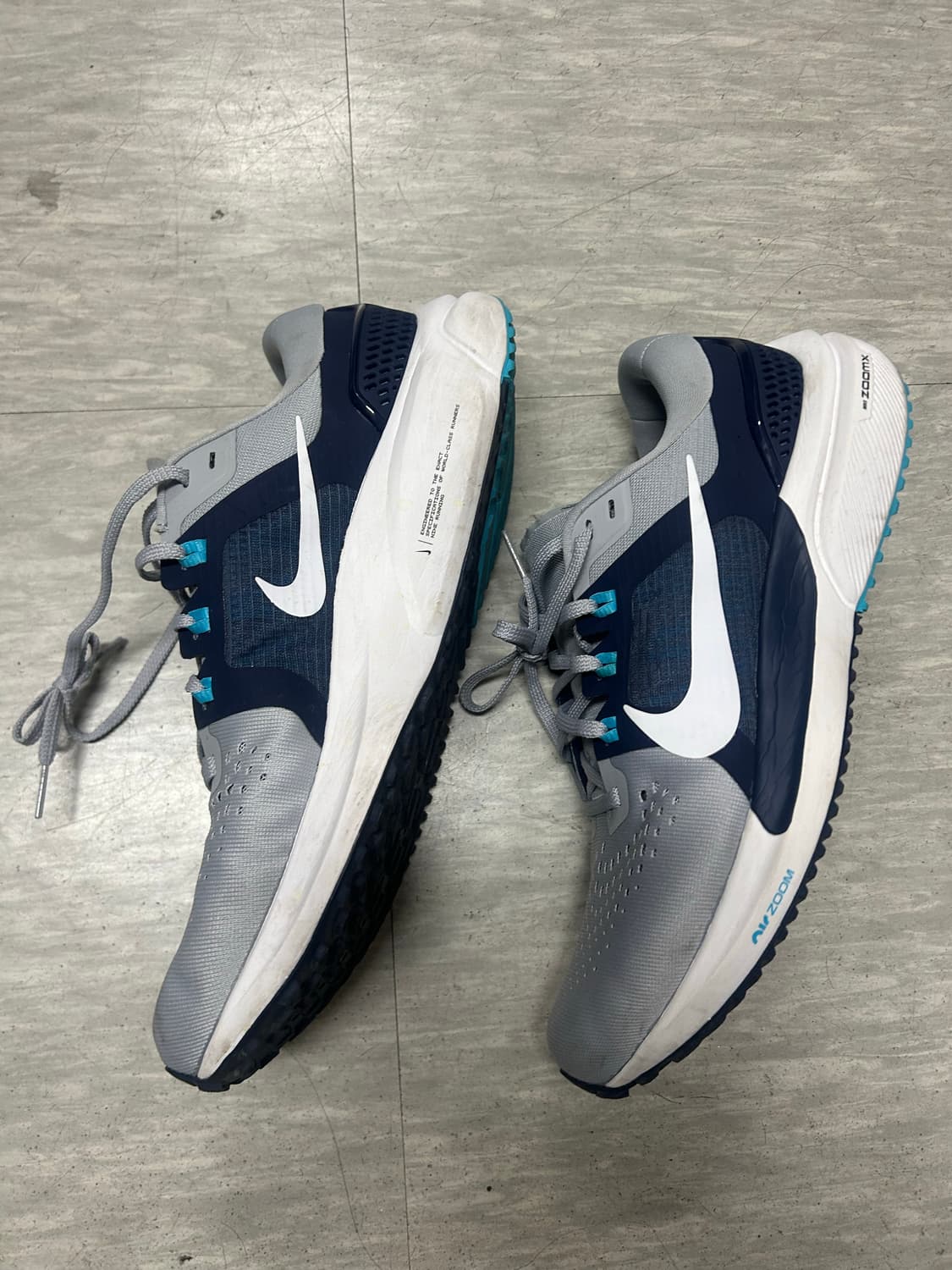 나이키 줌 보메로 15 남성 런닝화 275 상품이미지2