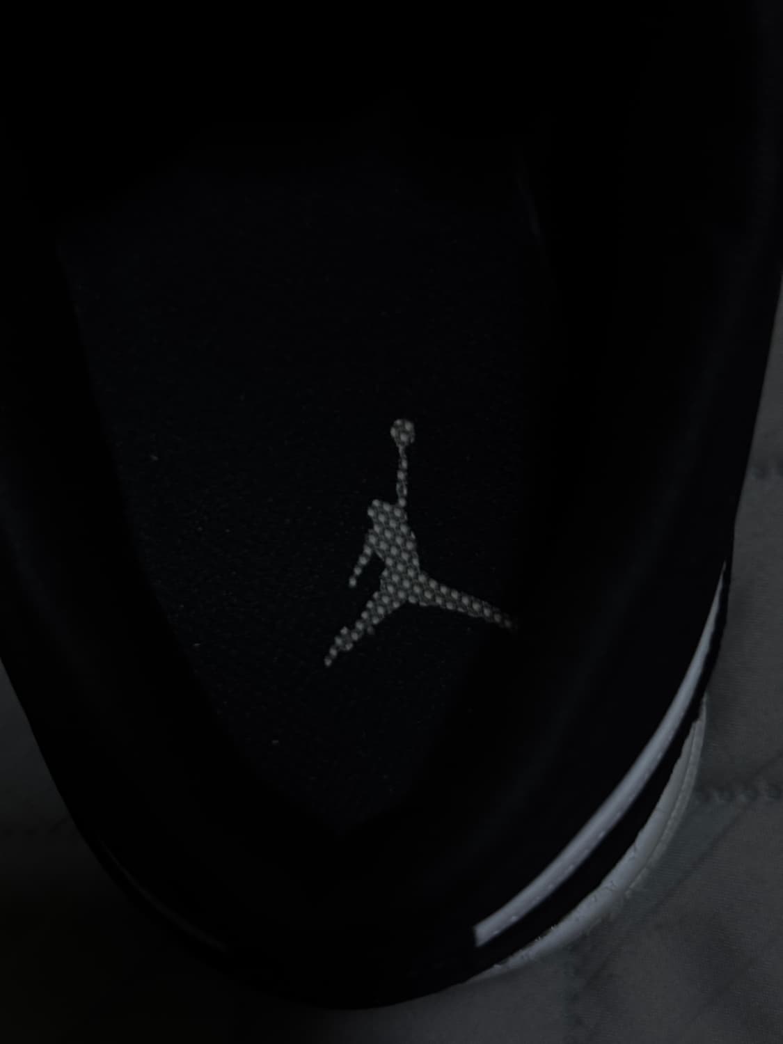 (1회실내착용) 21-22 나이키 에어조던 1 로우 블랙화이트 275 상품이미지4