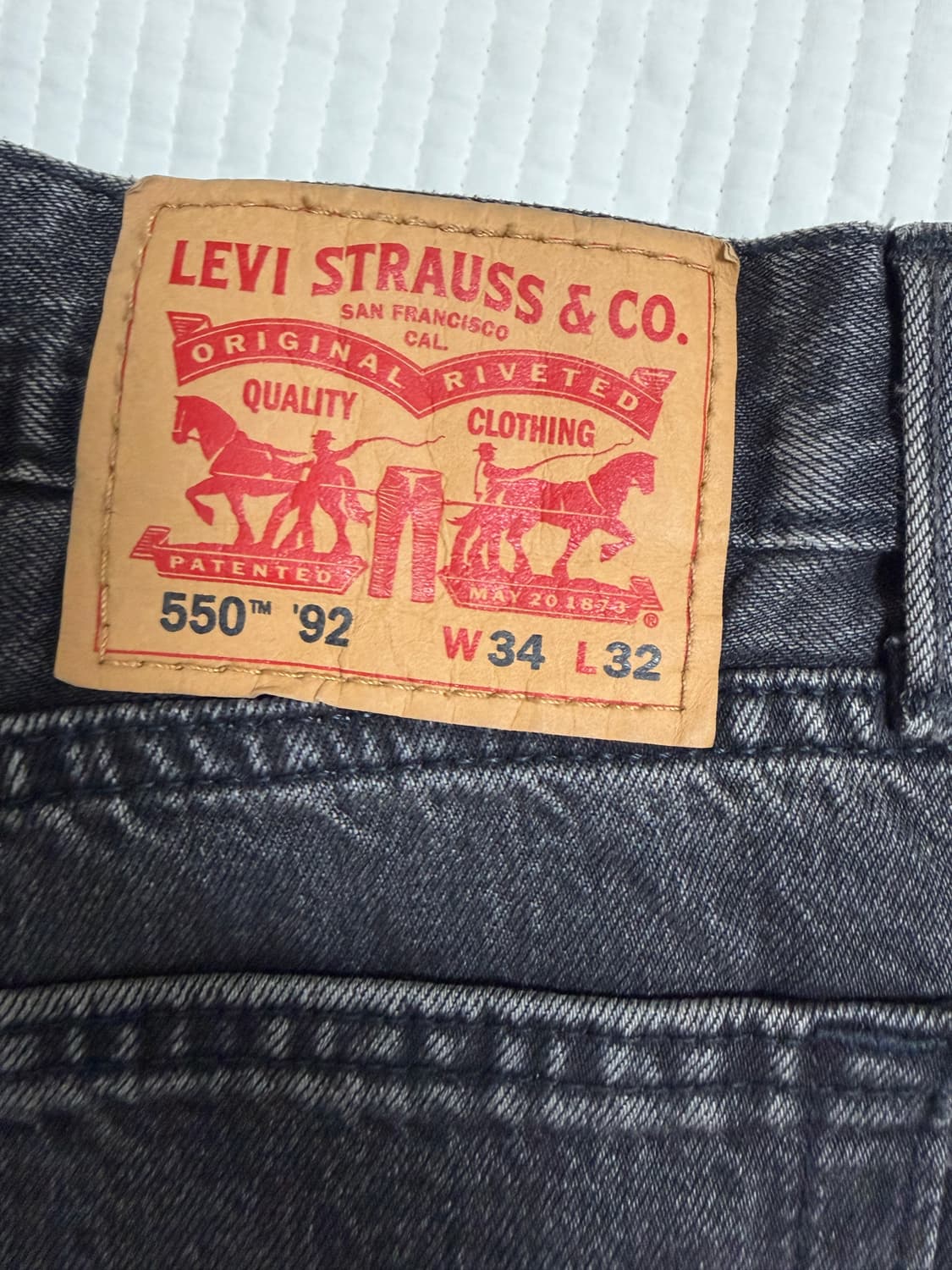 리바이스 흑청 550 34/32 사이즈 판매합니다. 상품이미지2