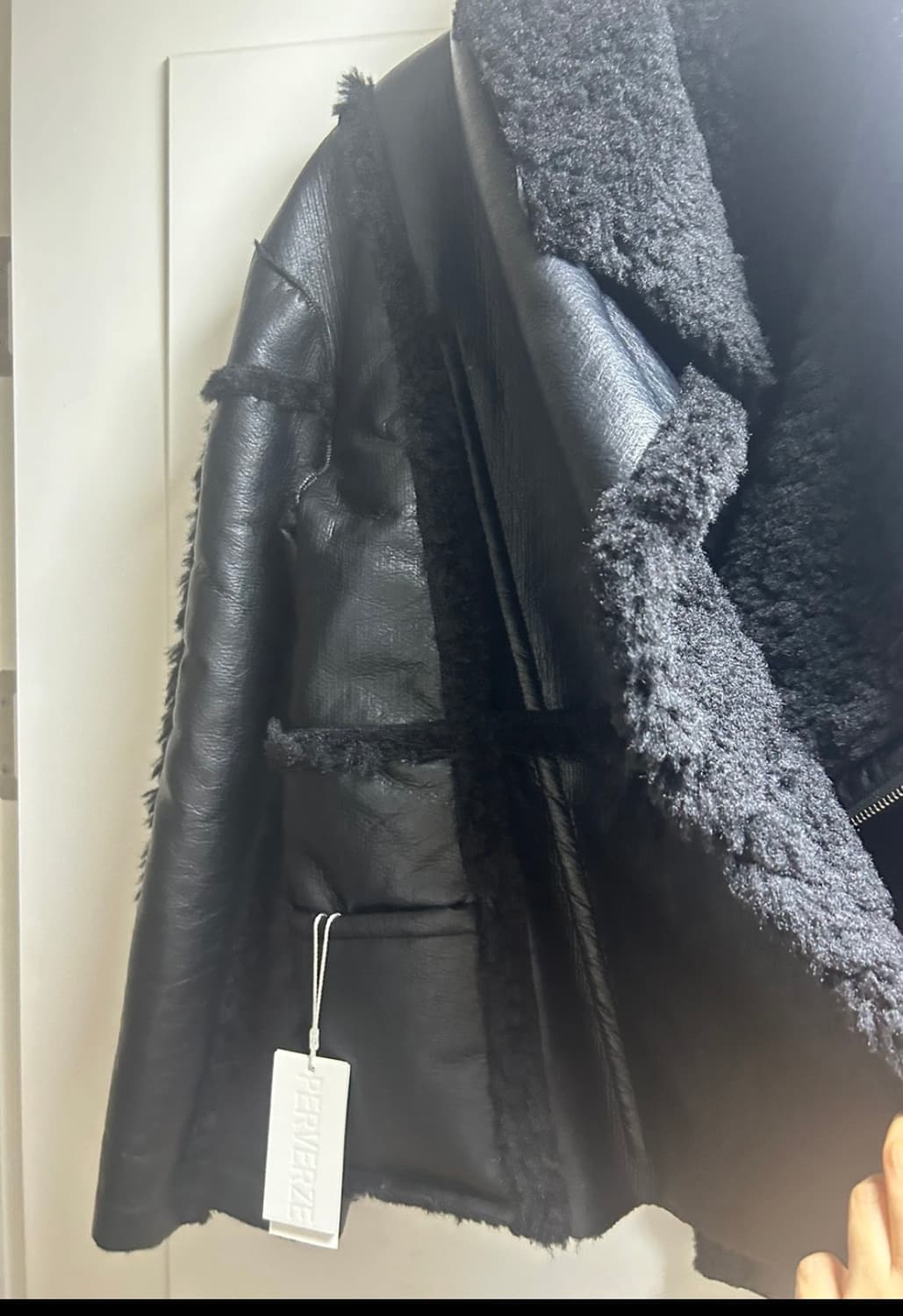 에크루 퍼벌즈 양면 에코 무스탕 상품이미지3