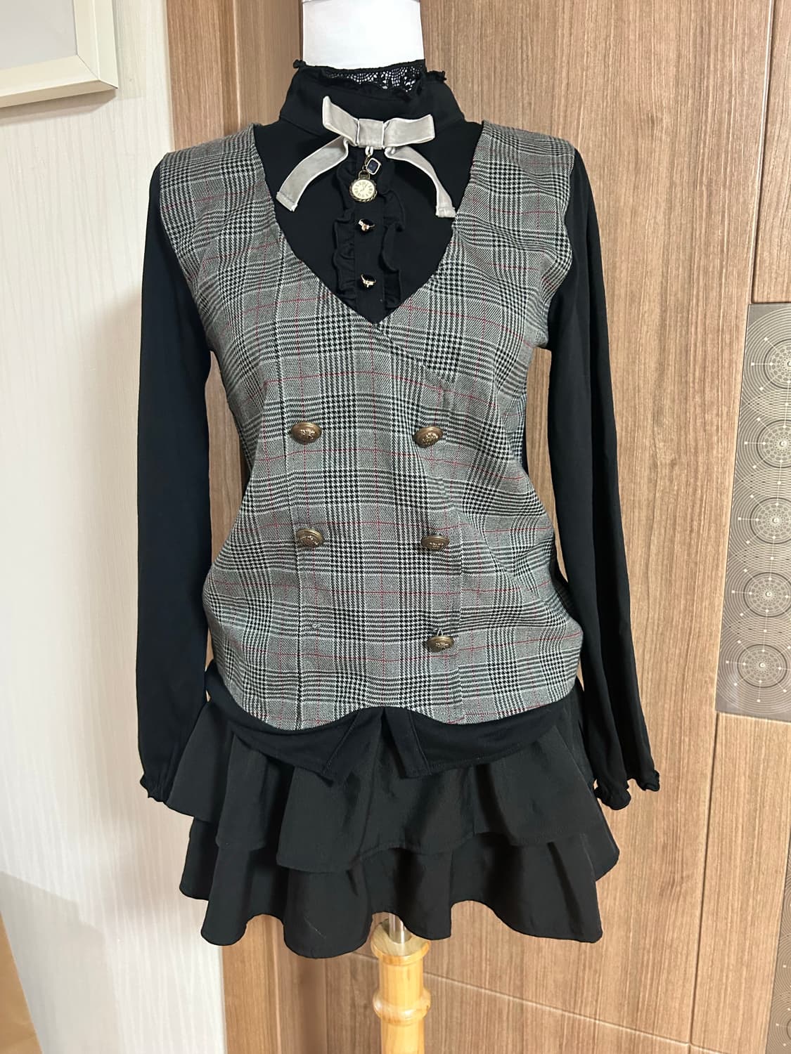 엑시즈팜 시계참 블라우스 상품이미지1