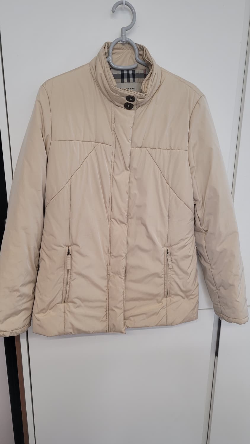 버버리  정품 여성 패딩 자켓-S사이즈 상품이미지1