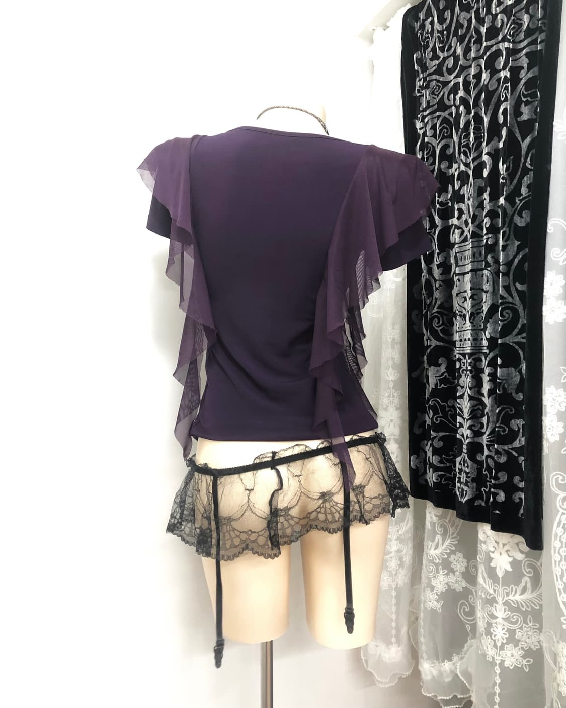 deep purple shirring ruffle detail top   상품이미지4
