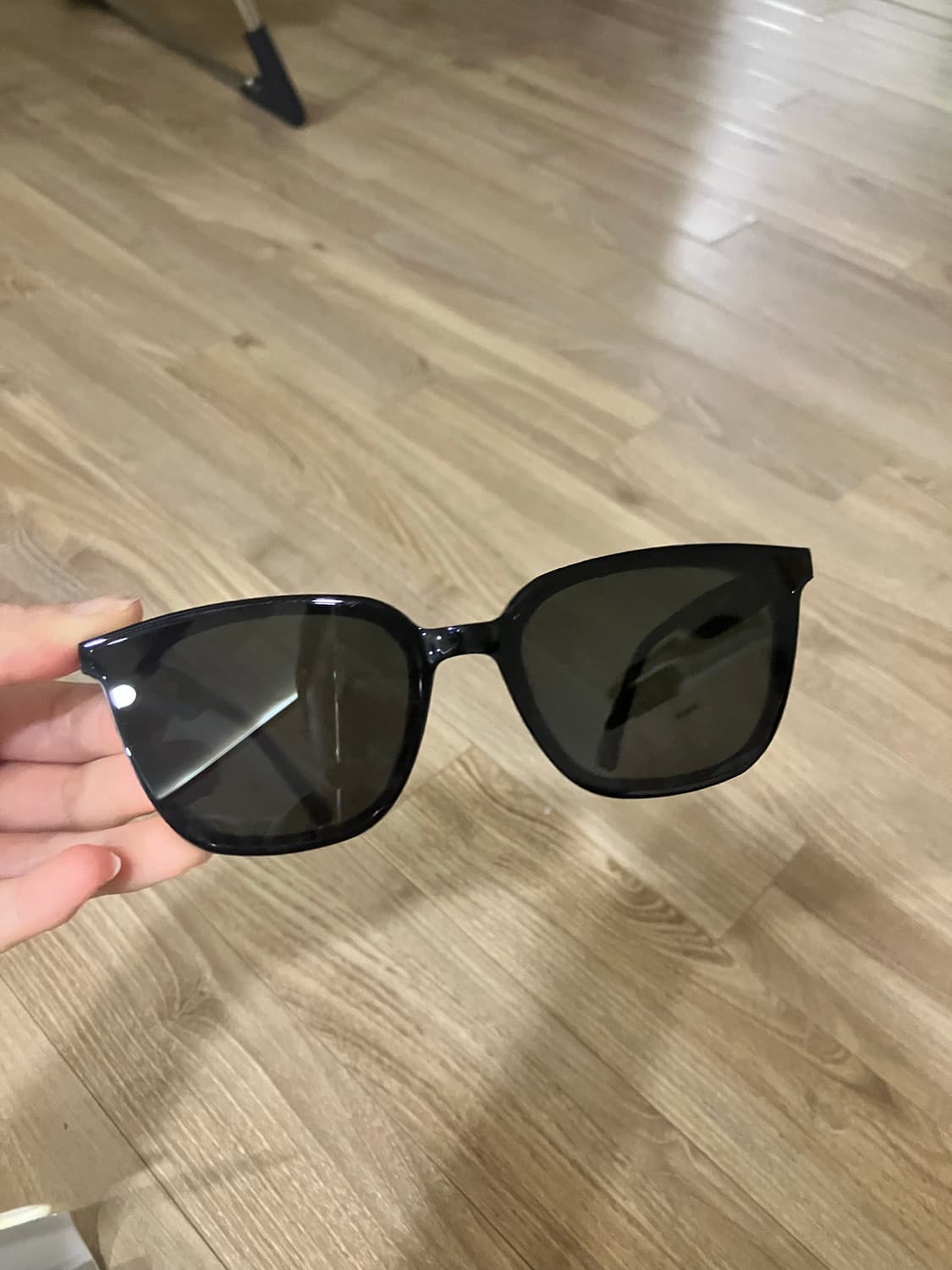 젠틀몬스터 릴리트 블랙 상품이미지5