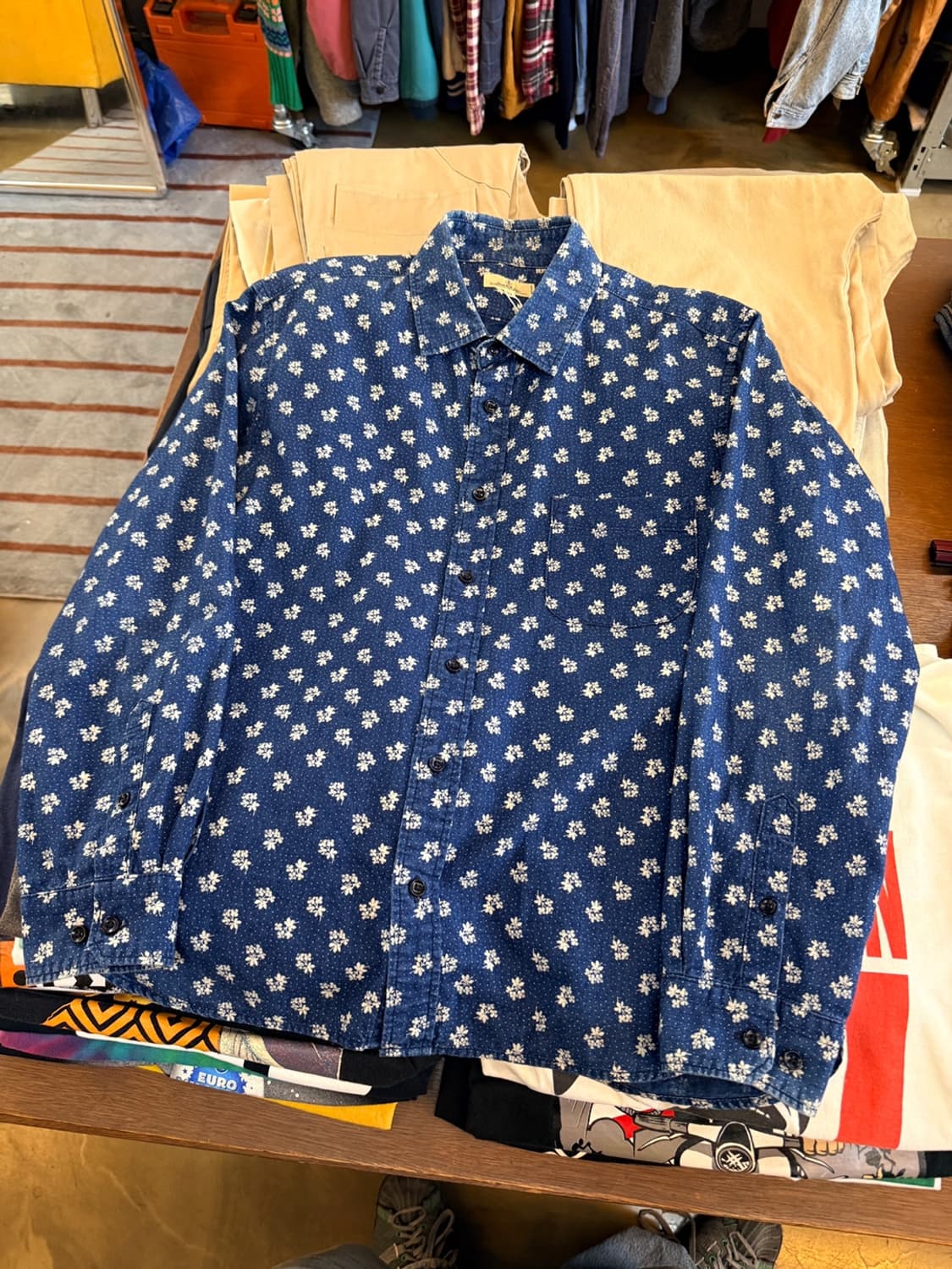 JAPAN BLUE JEANS 일본생산 블루닷 플로럴 프린팅 셔츠 XL 상품이미지1