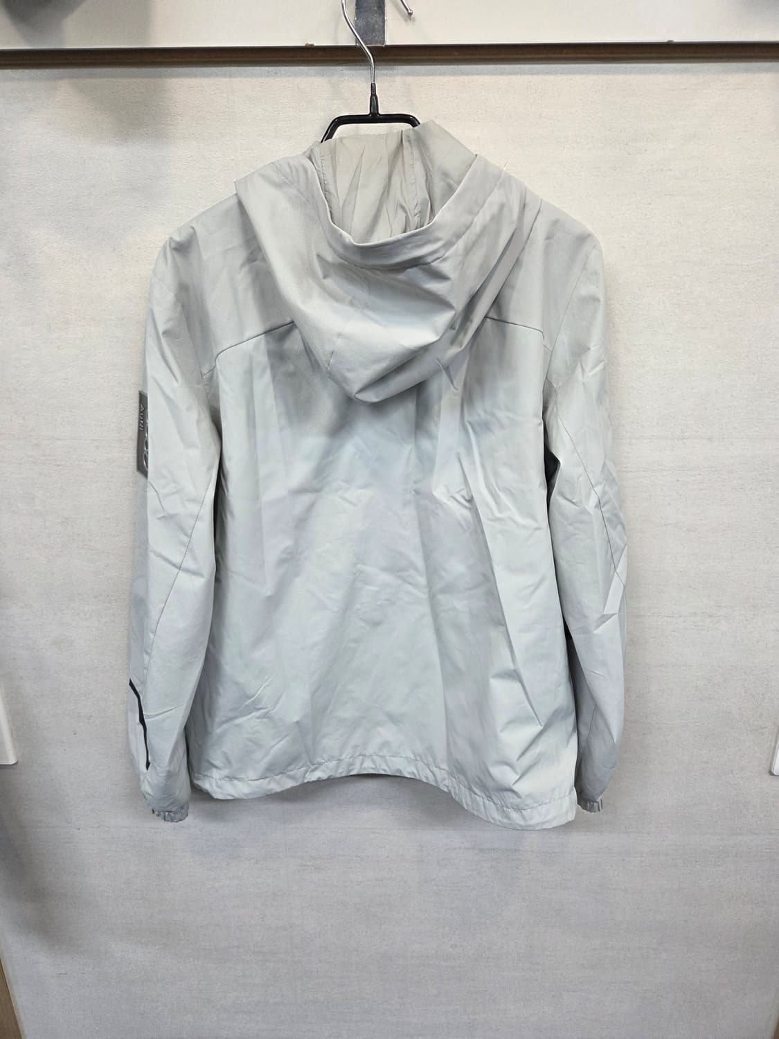 데상트 23년형 은장 레플리카 우븐자켓 s 90 상품이미지2