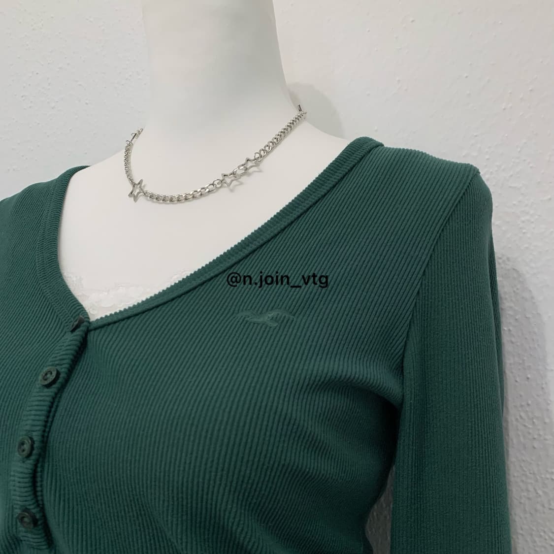 홀리스터 헨리넥 다크그린 롱슬리브 아베크롬비 상품이미지2