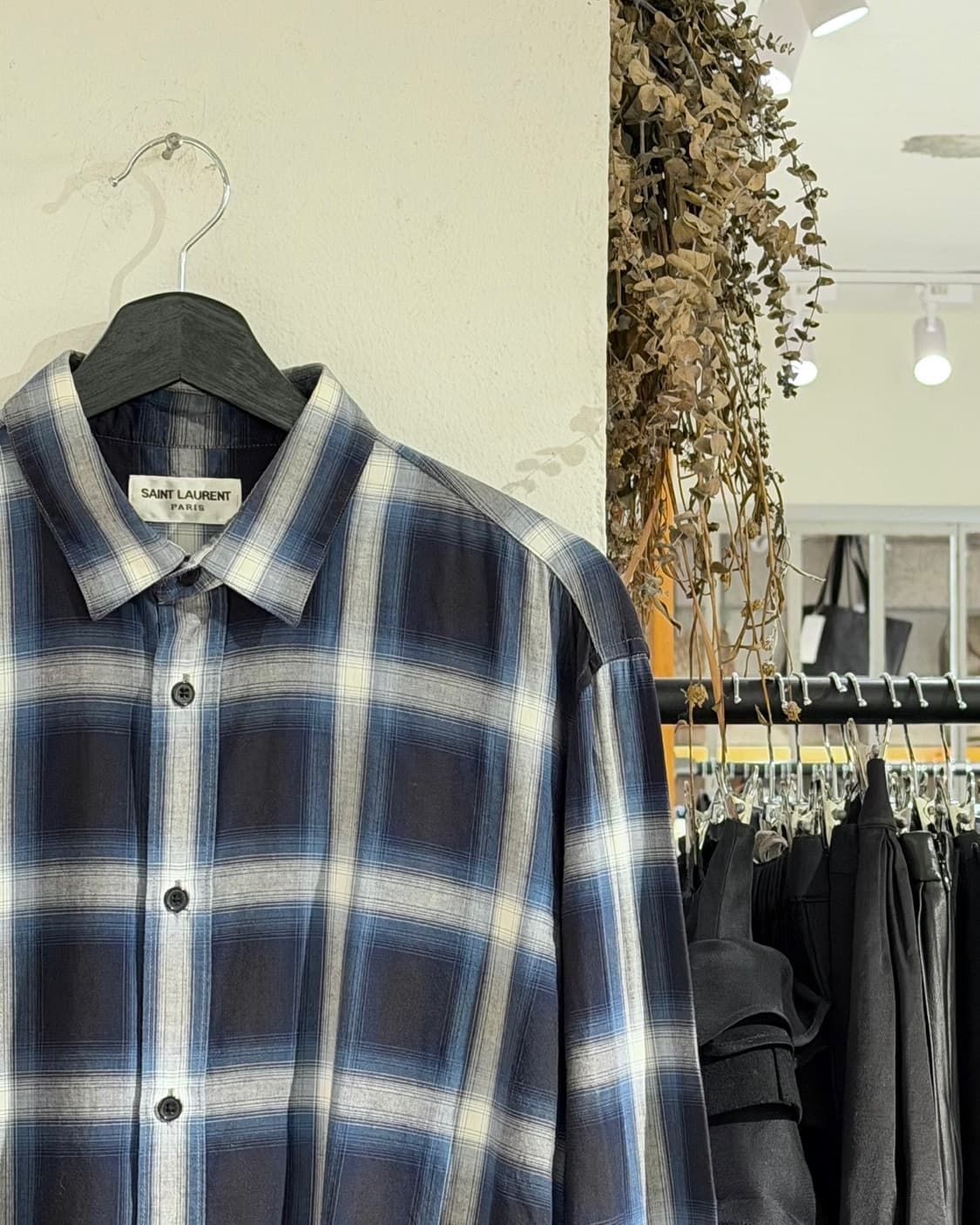 생로랑 블루 블랙 타탄 체크 셔츠 상품이미지3