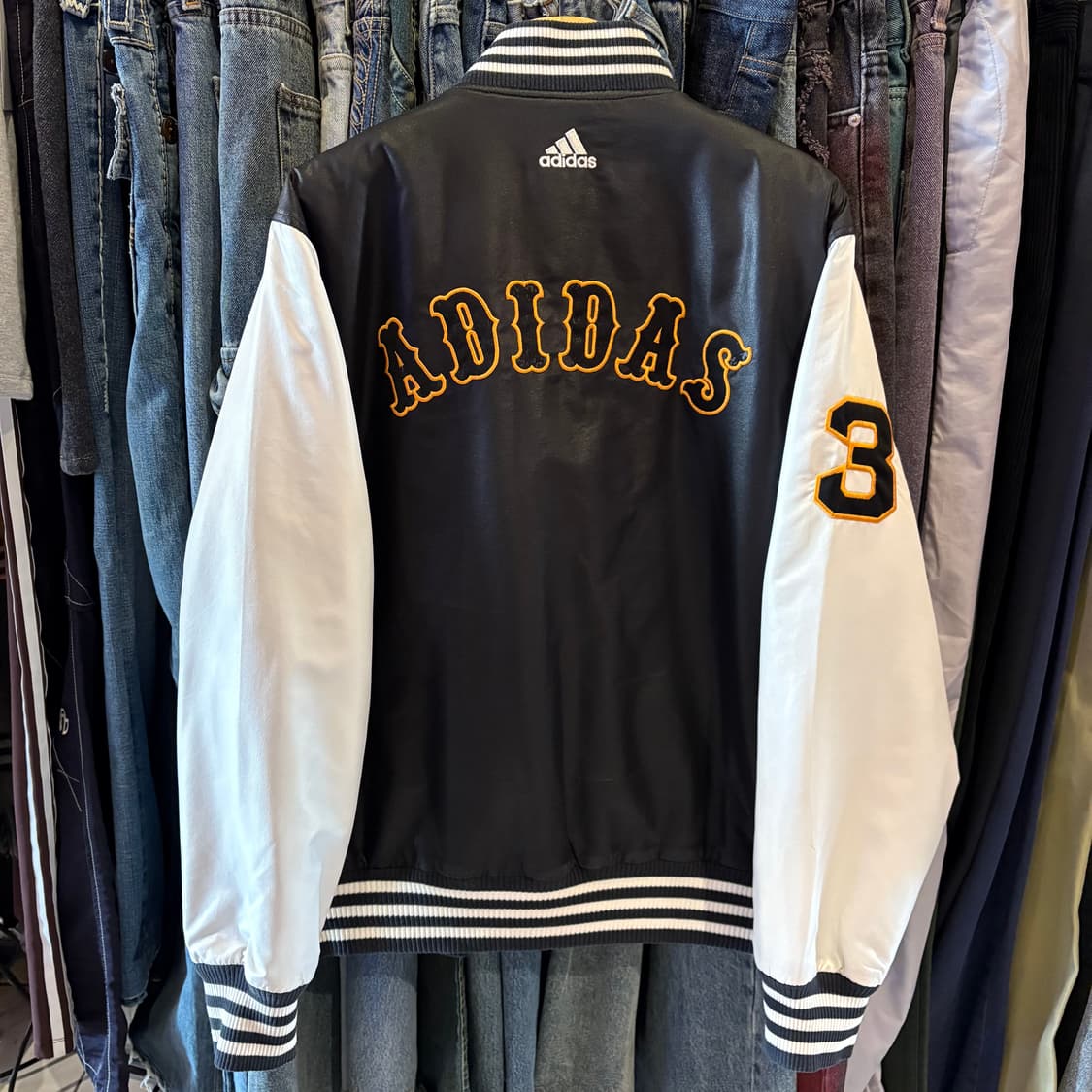 아디다스 스펠아웃 스타디움 바시티 자켓 상품이미지4