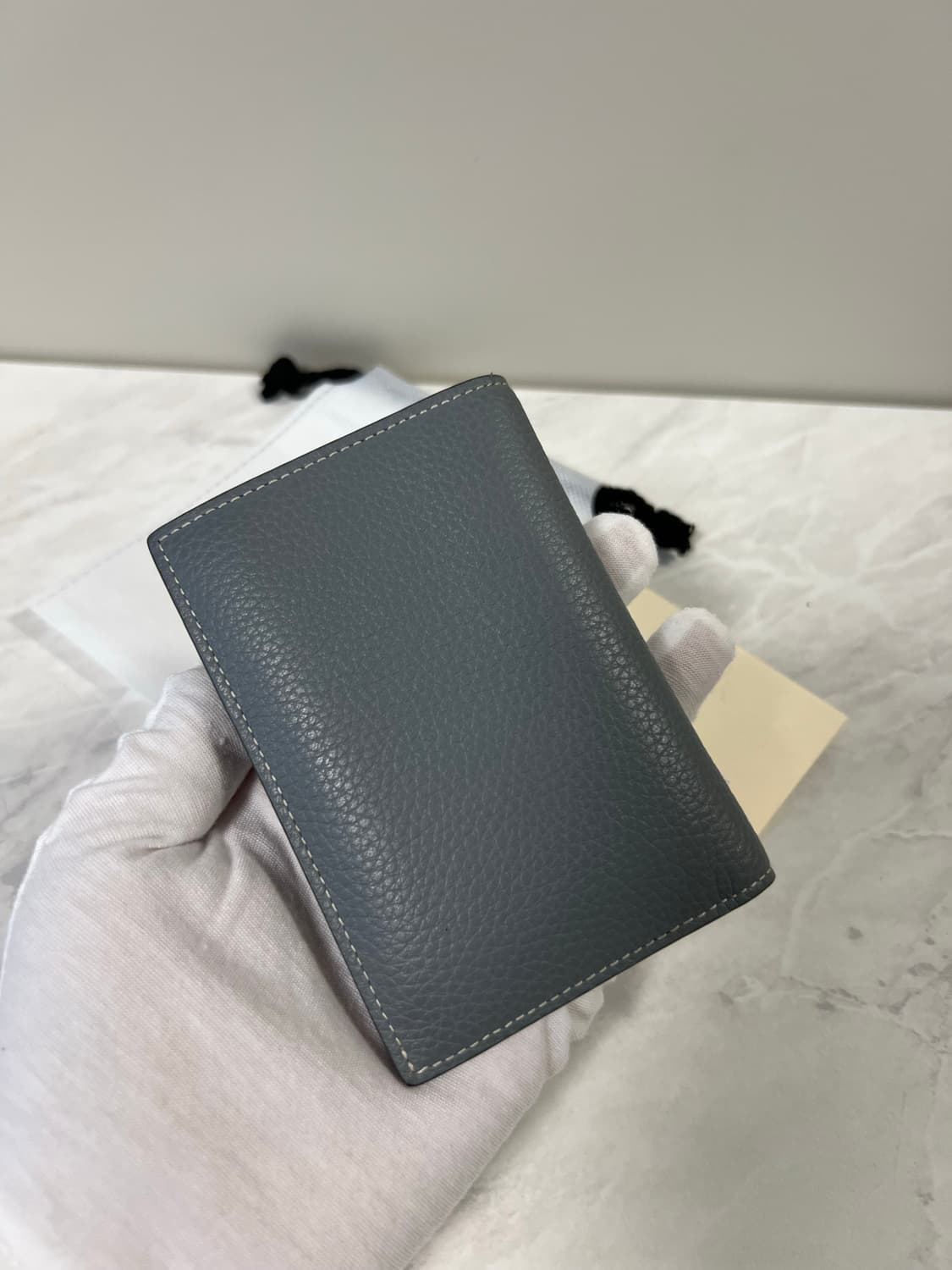 디올 CD 아이콘 버티컬 바이폴드 지갑 상품이미지2