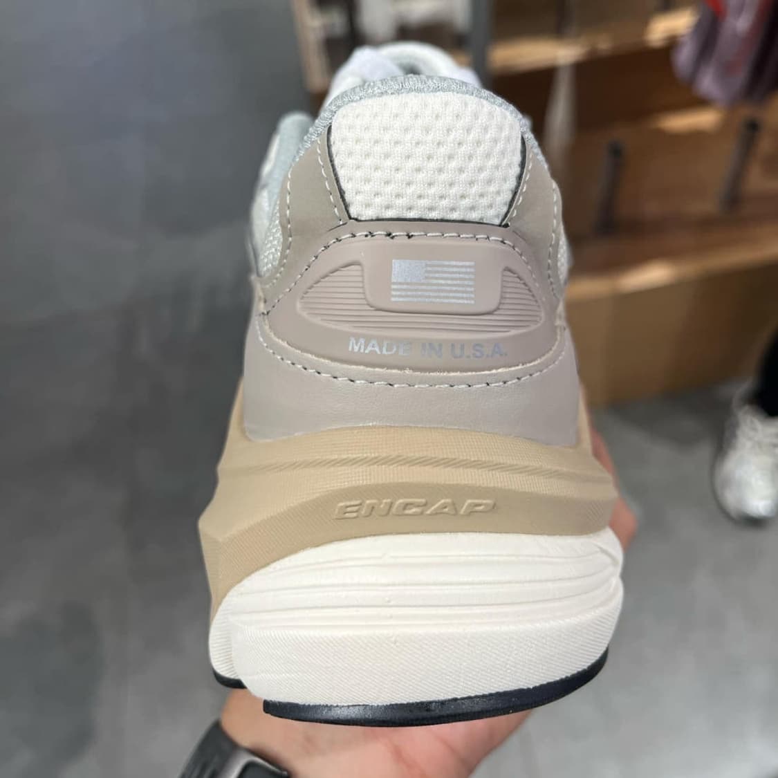 뉴발란스 990v6 라이트 머쉬룸 문락 275 새상품 정가이하 상품이미지2