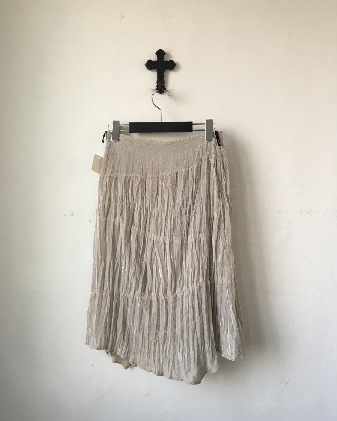 Unbalanced line detail velvet skirt 상품이미지2