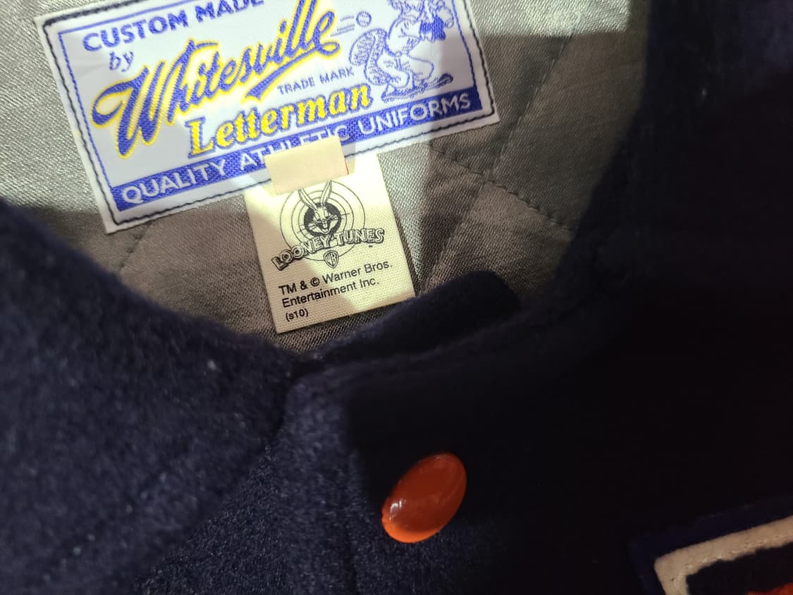 화이츠빌 x 루니툰즈 ROAD RUNNER 바시티자켓 상품이미지6