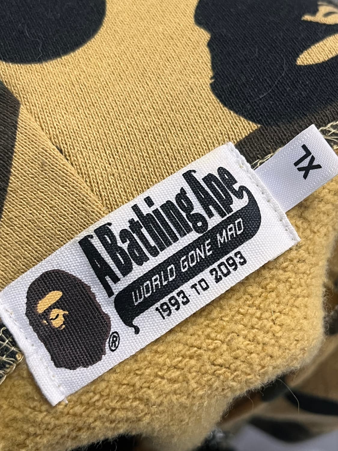 베이프 황계 샤크 후드집업 상품이미지3