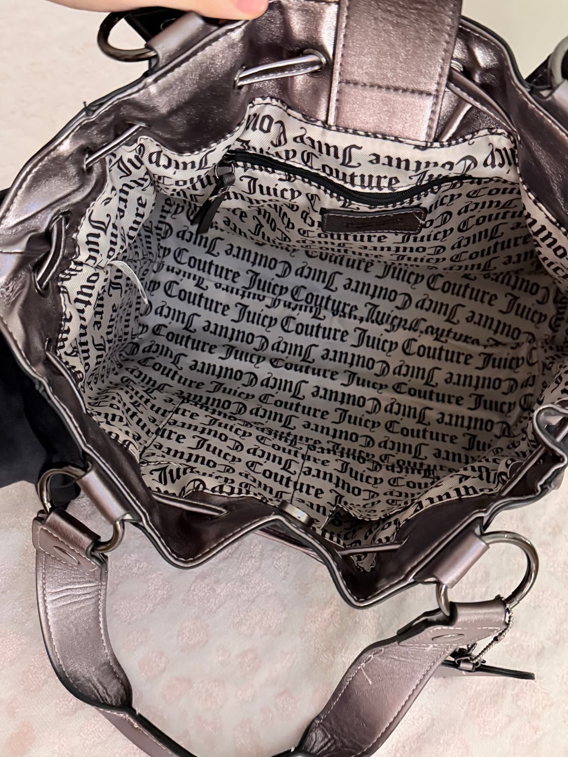 쥬시꾸뛰르 패턴 데이드리머 블랙 빈티지 숄더백  상품이미지3