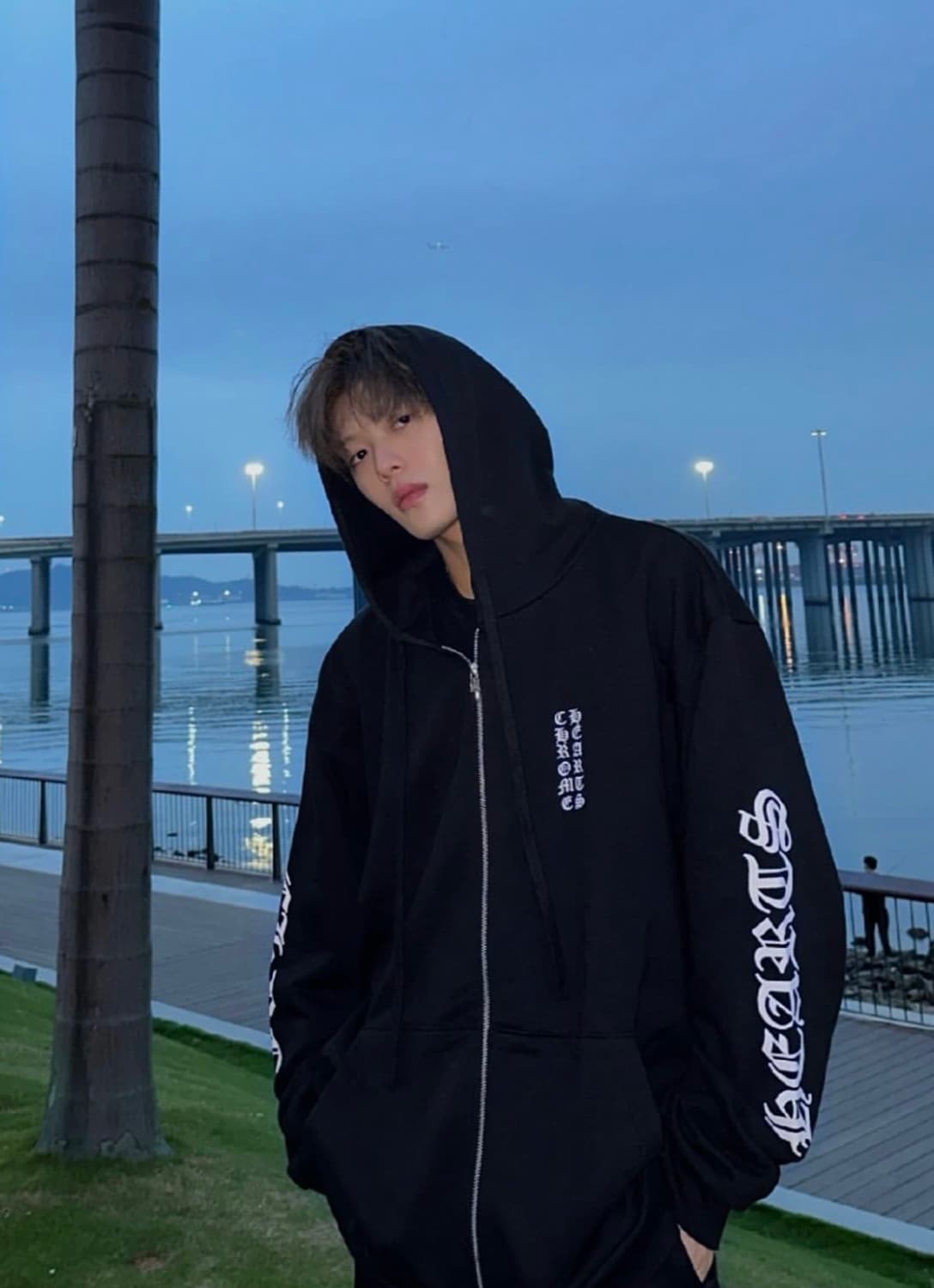 크롬하츠 블랙 버티컬 후드집업 상품이미지3