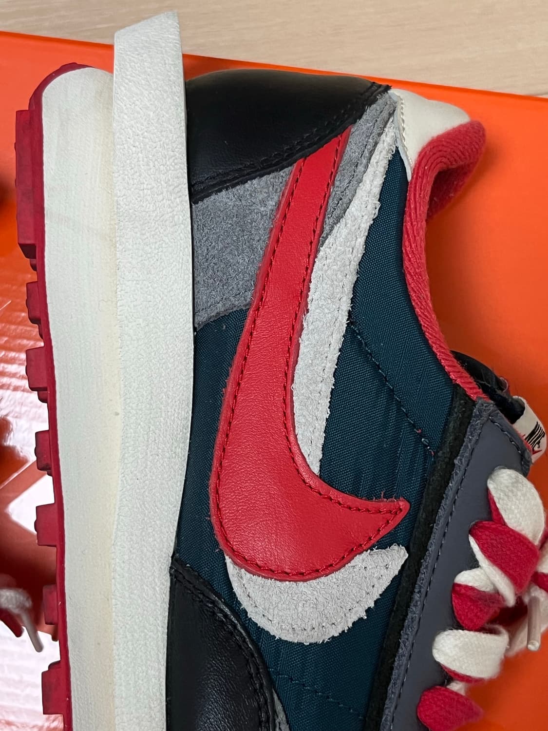 나이키 사카이 미드나잇 255 상품이미지4