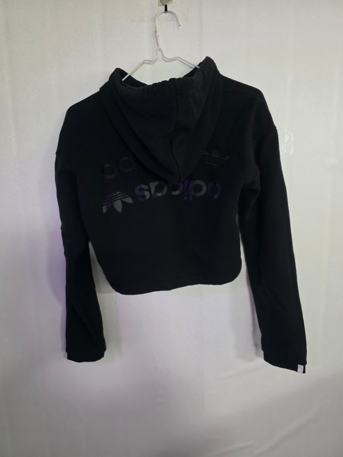 아디다스 블랙 크롭 후드티 XS/총장40/가슴48/ 상품이미지1