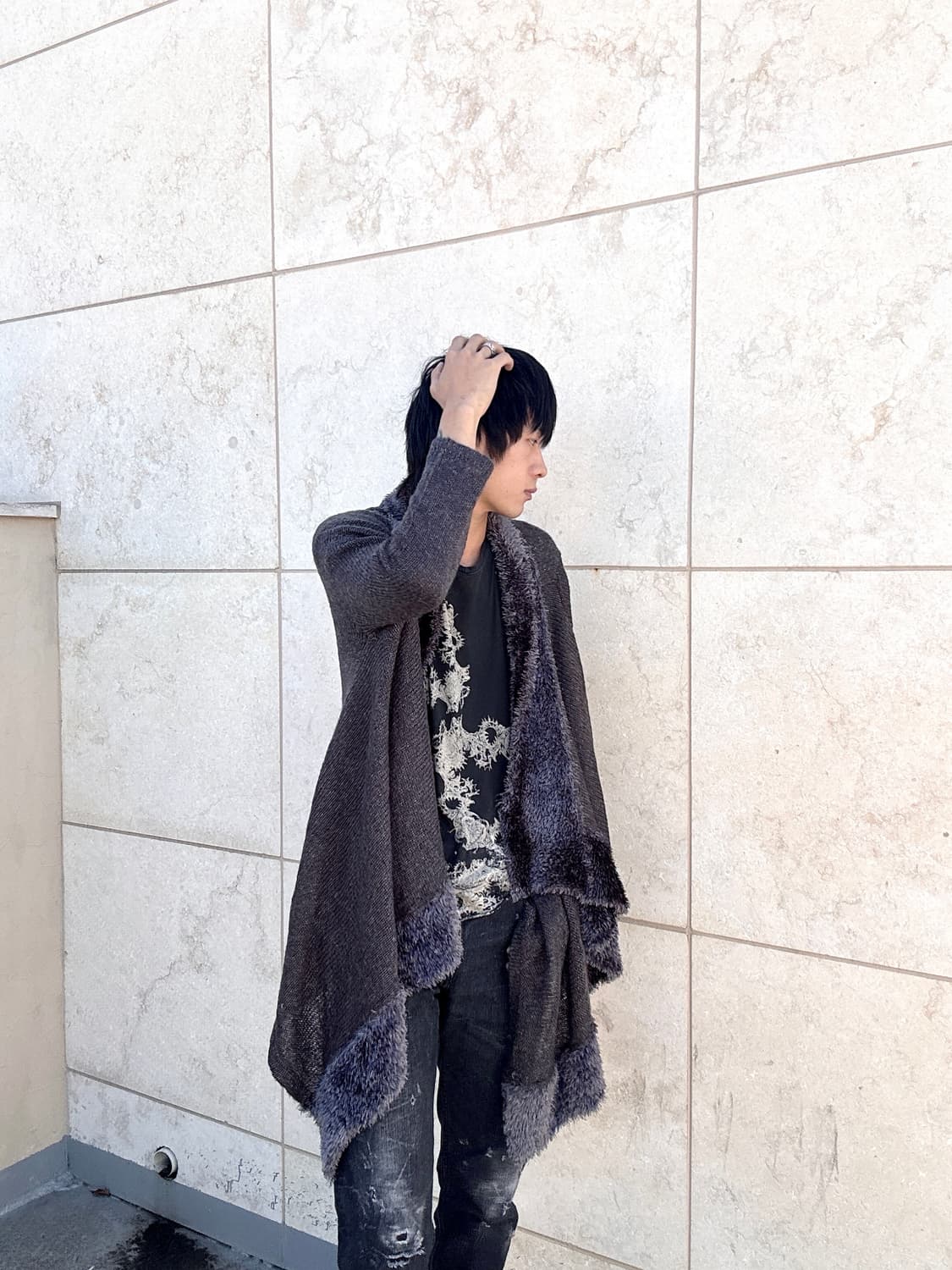 [V-KEI] Fur Detail Unbalanced Cardigan 상품이미지2