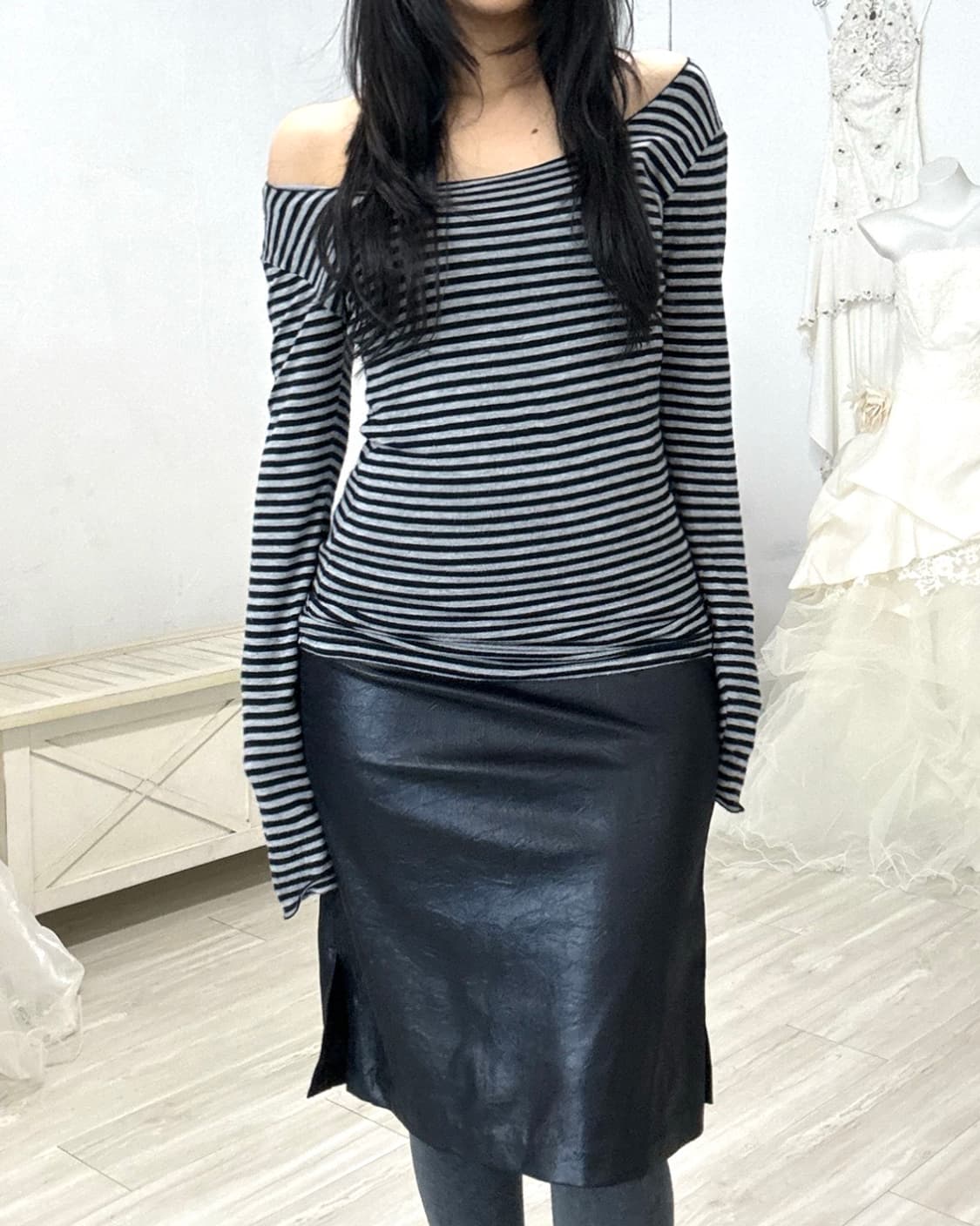 Black and gray stripe long sleeve  상품이미지3