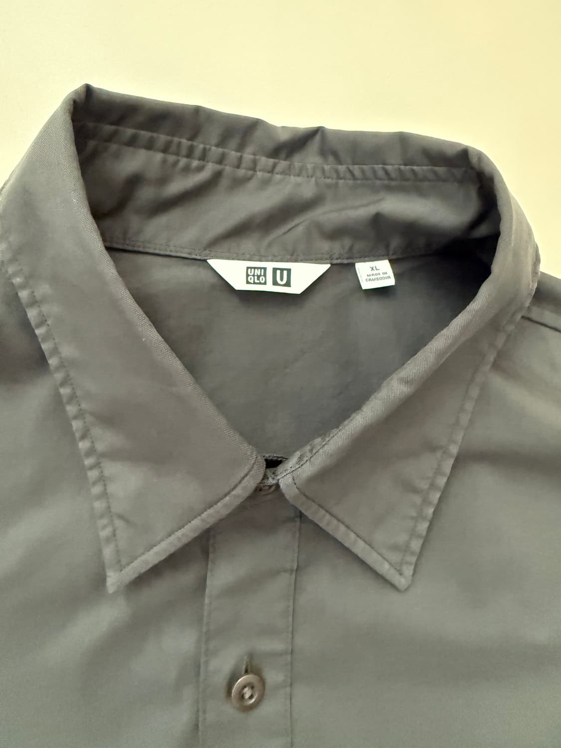 유니클로U 셔츠 XL 다크그레이 상품이미지3