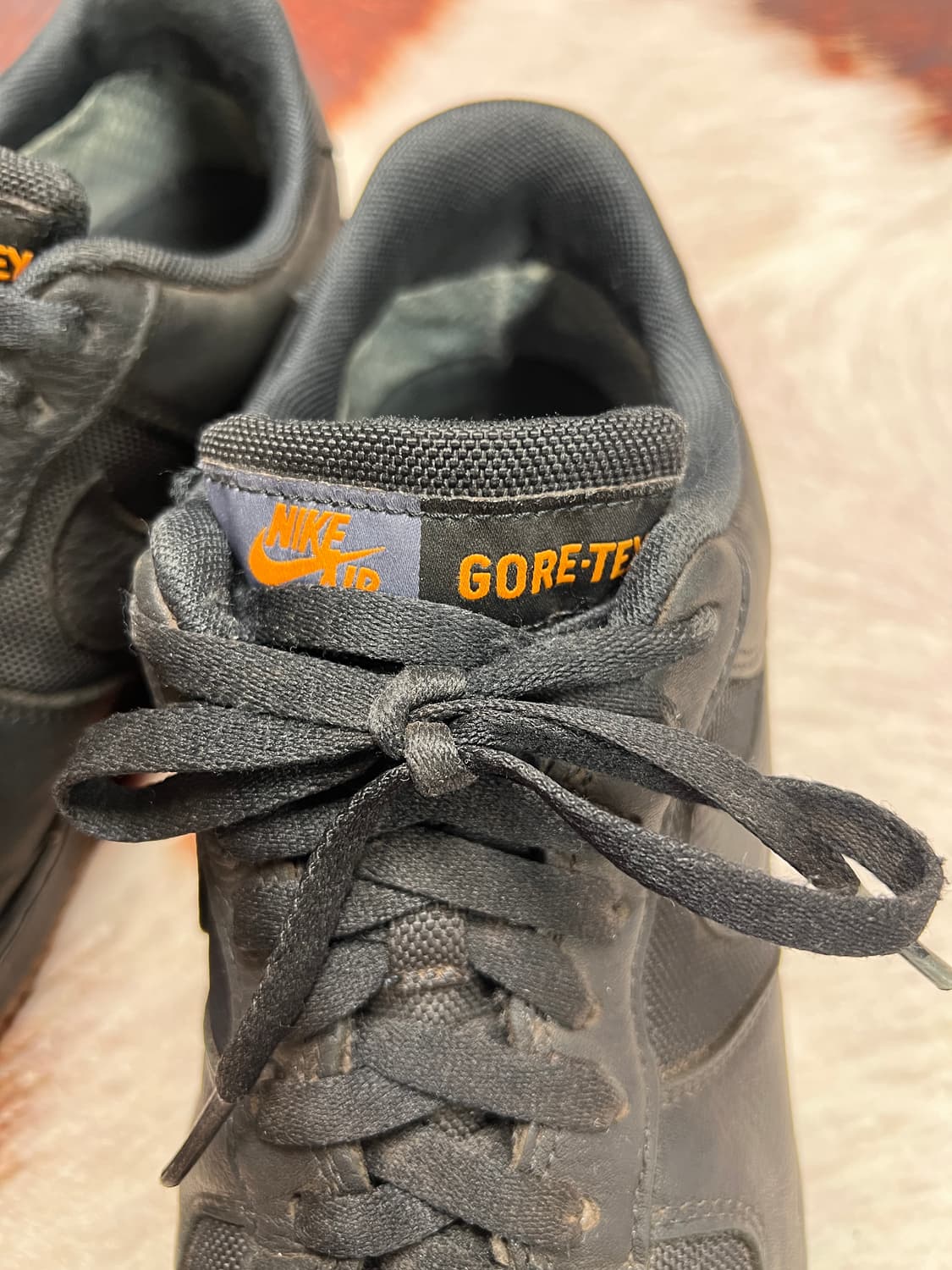 나이키 에어포스 1 고어텍스 블랙 285mm 상품이미지3