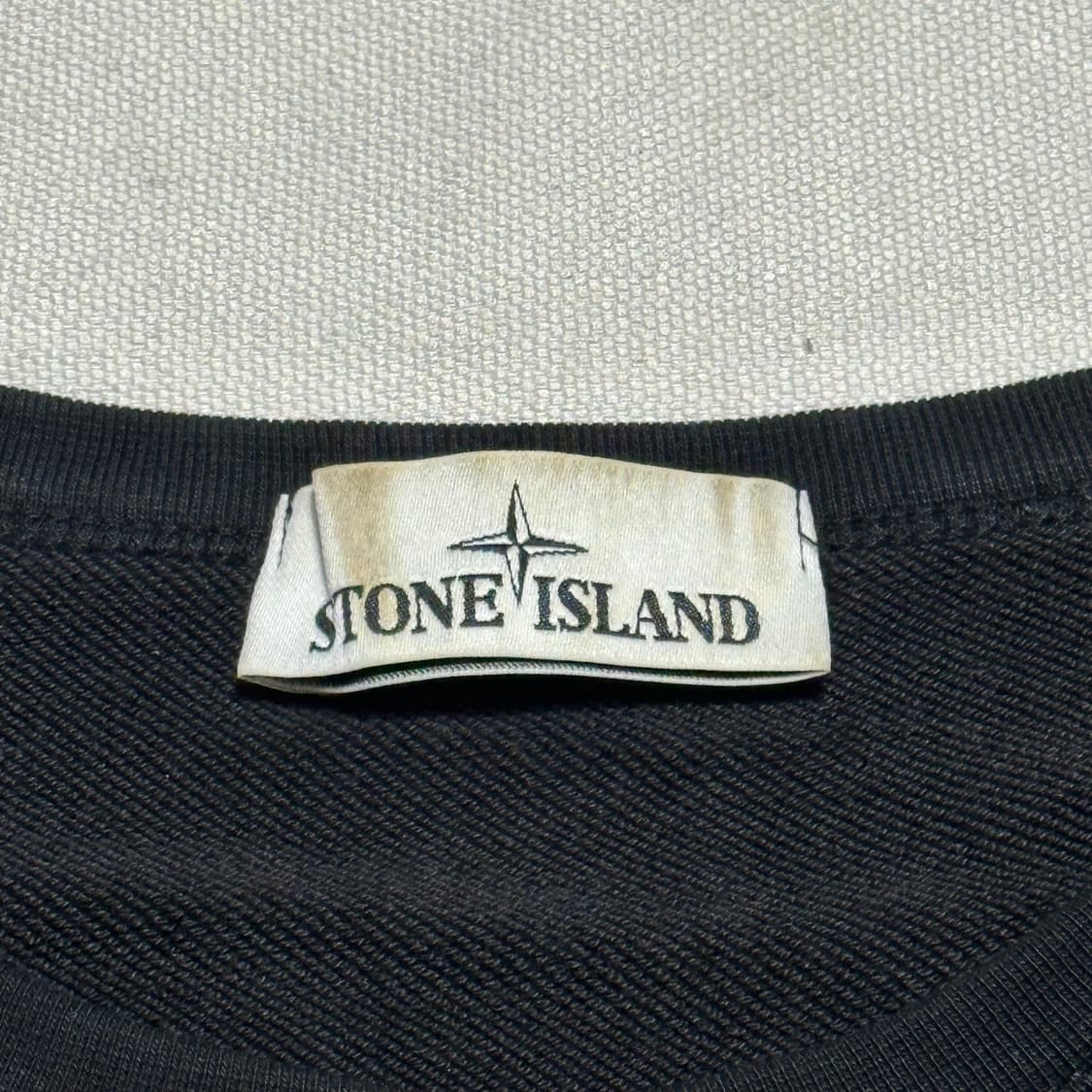 L 스톤 아일랜드 블랙 맨투맨 상품이미지4