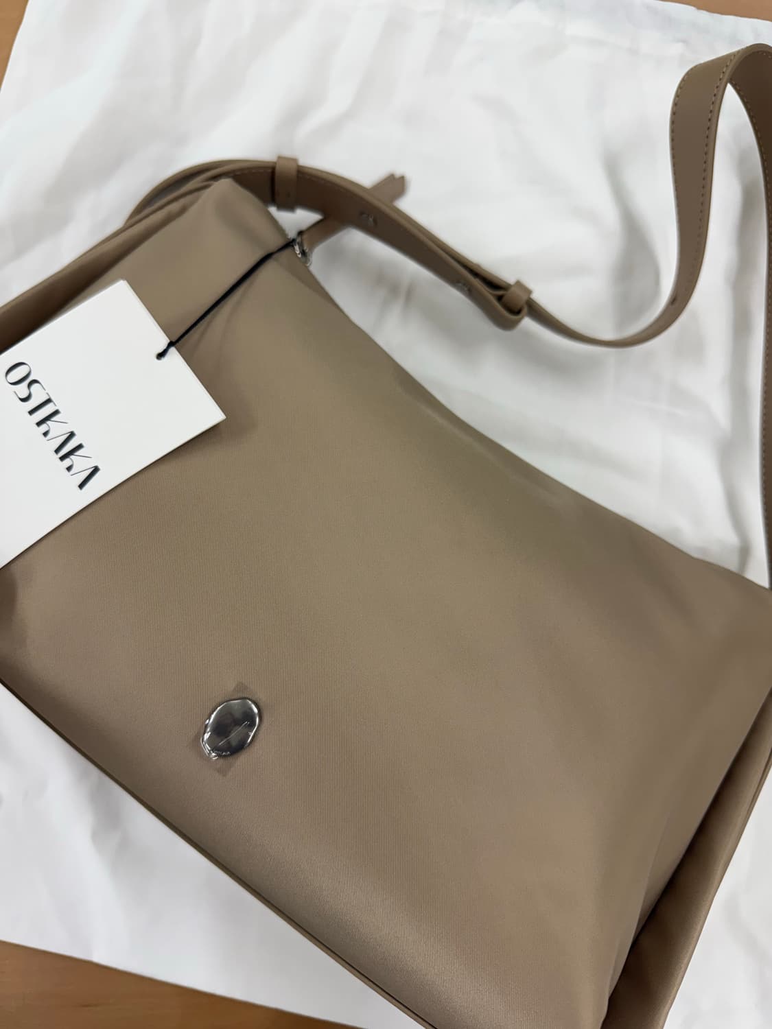 오스트카카 소프트숄더 나일론백 새상품 상품이미지2