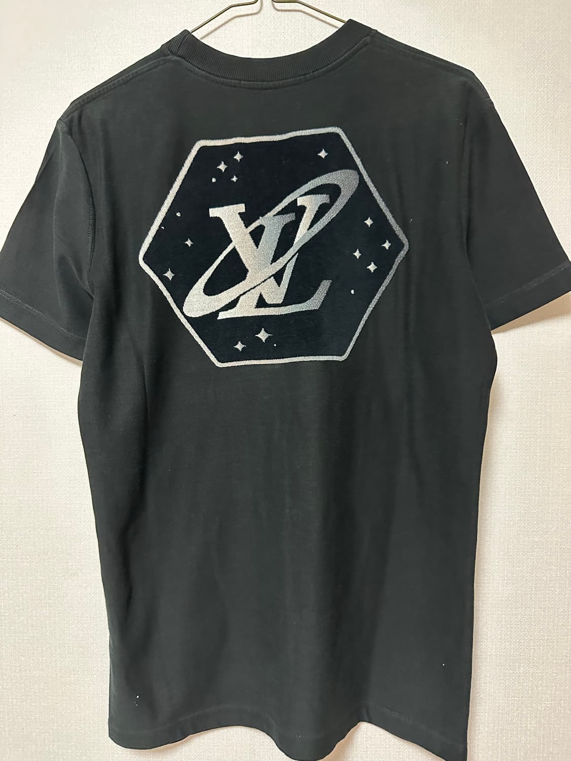 (새상품급!!) [정품] 루이비통 갤럭시 반팔티xs( 남자 95 ) 상품이미지3