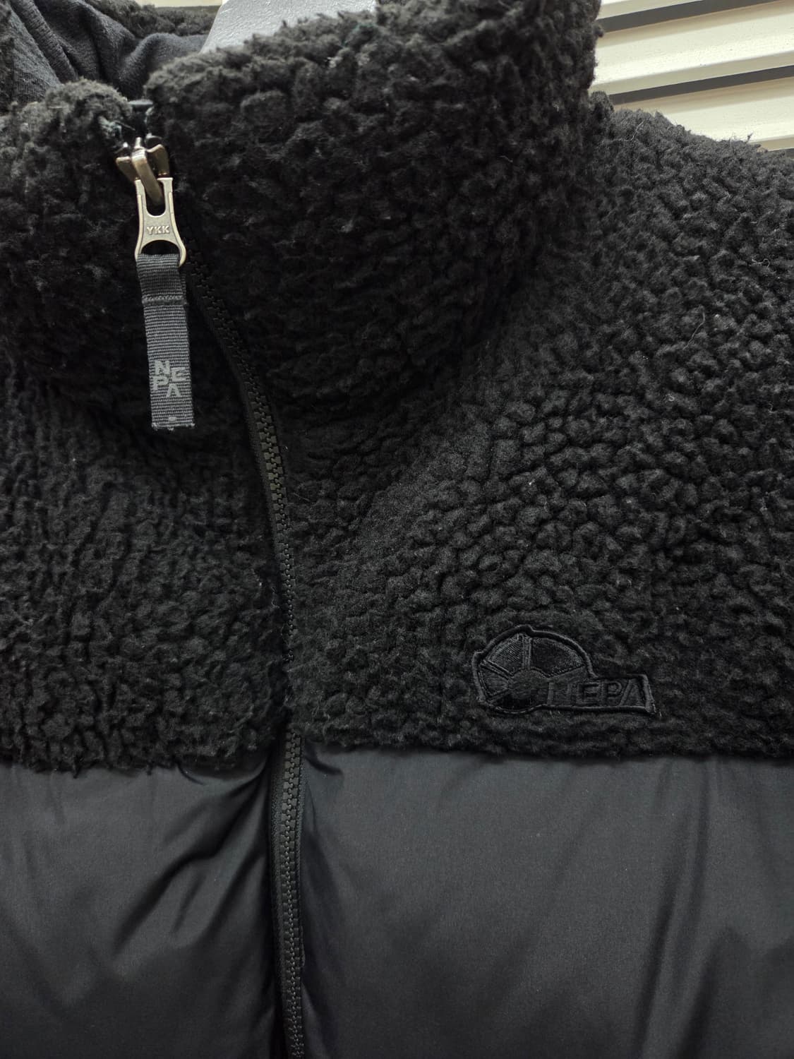 네파 양털 후리스 구스다운 패딩 상품이미지3