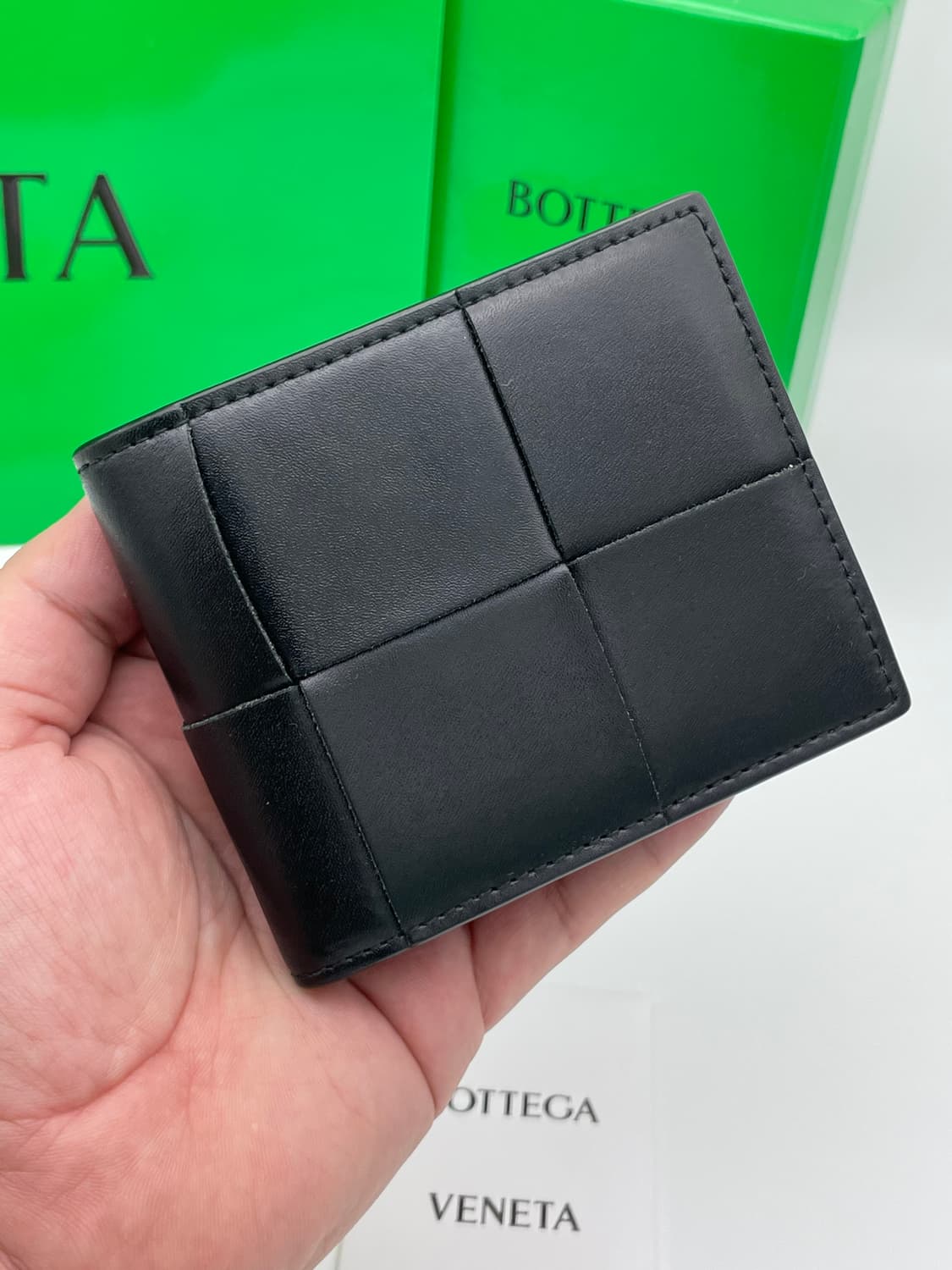 [ 새상품 / 풀구성 ] 보테가베네타 인트레치아토 맥시 반지갑 상품이미지1