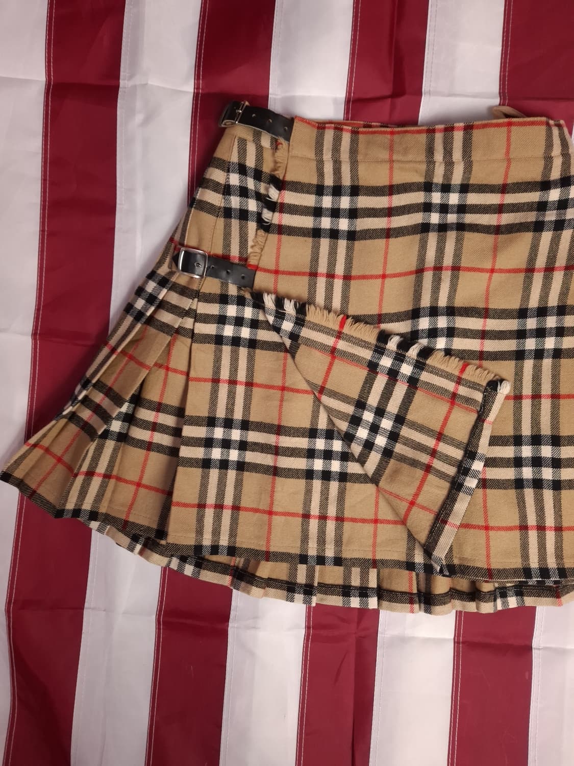 오리지날 새제품 일본판 버버리 노바체크 미니 랩 플리츠 상품이미지5