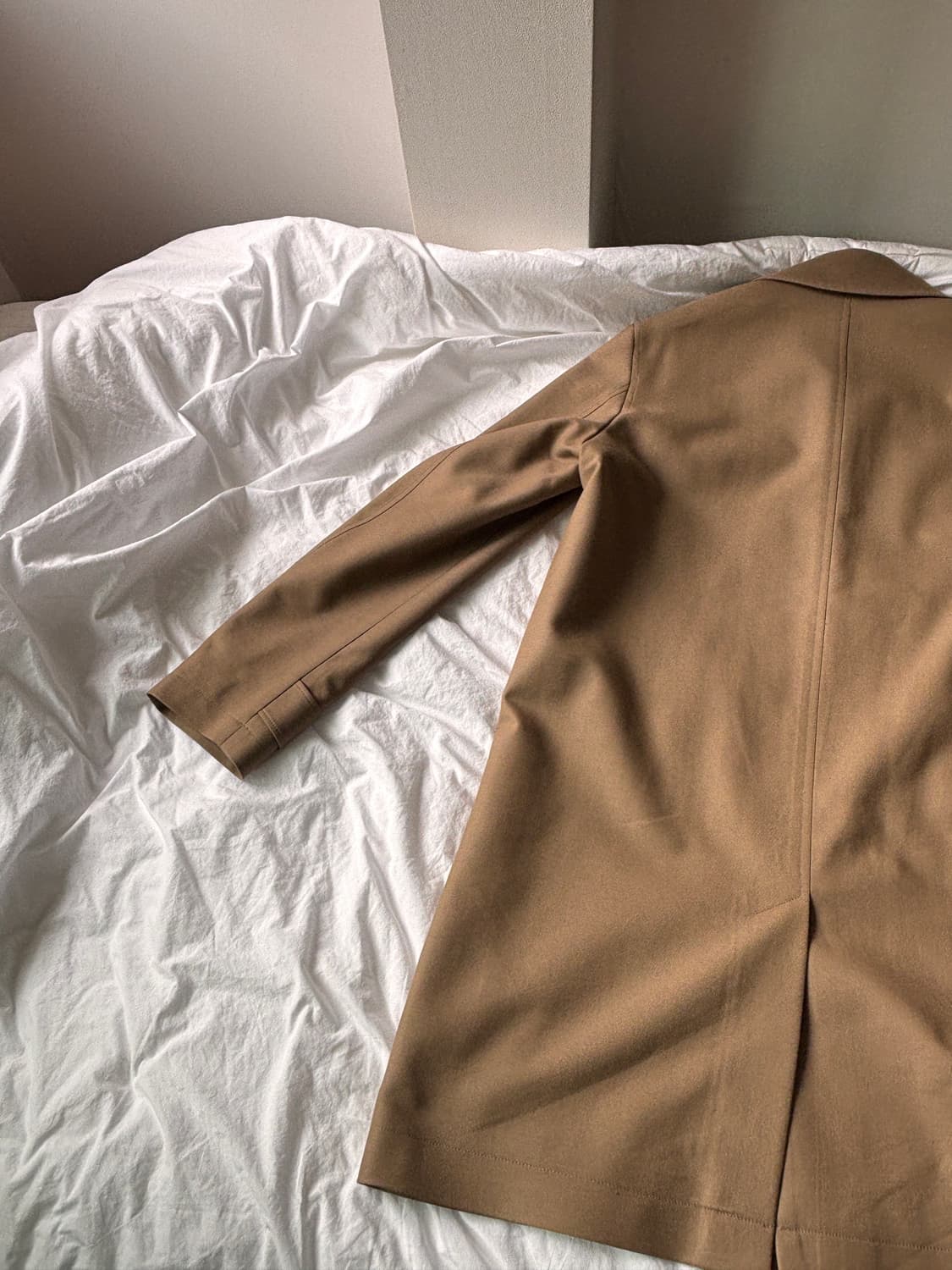 이탈리아 Beste 원단, 북유럽 감성의 완성 — ARKET 코트 상품이미지7