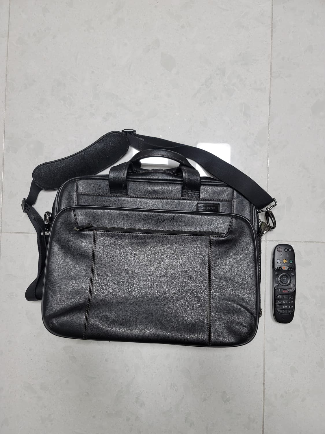 쌤소나이트 소가죽 서류가방 대형 상태극상
 상품이미지1