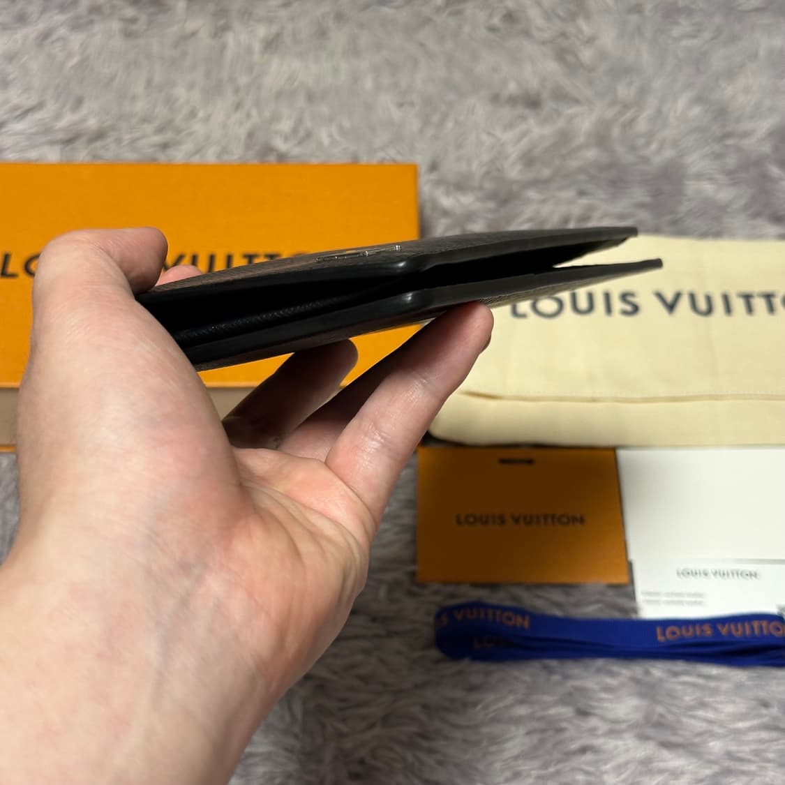 [풀구성] 루이비통 타이가 은장 브라짜 월릿 장지갑 블랙 상품이미지9