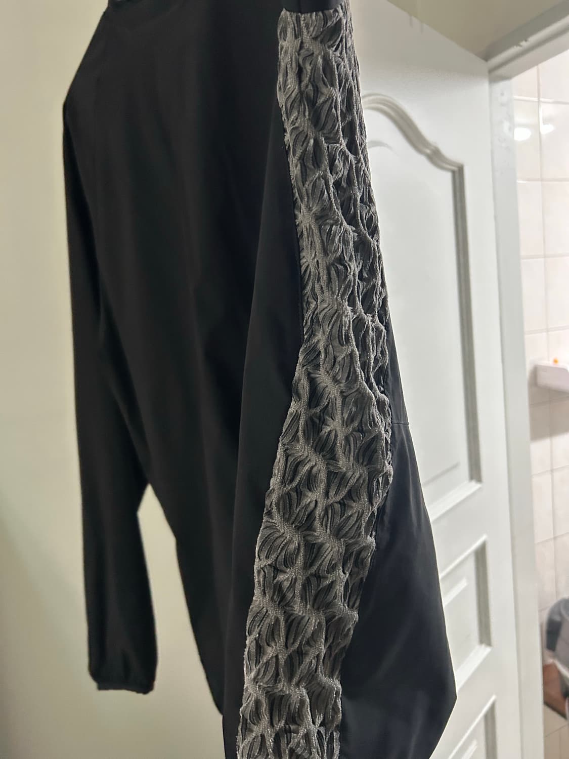 Xilm ep4 01 warm up shirt 상품이미지2