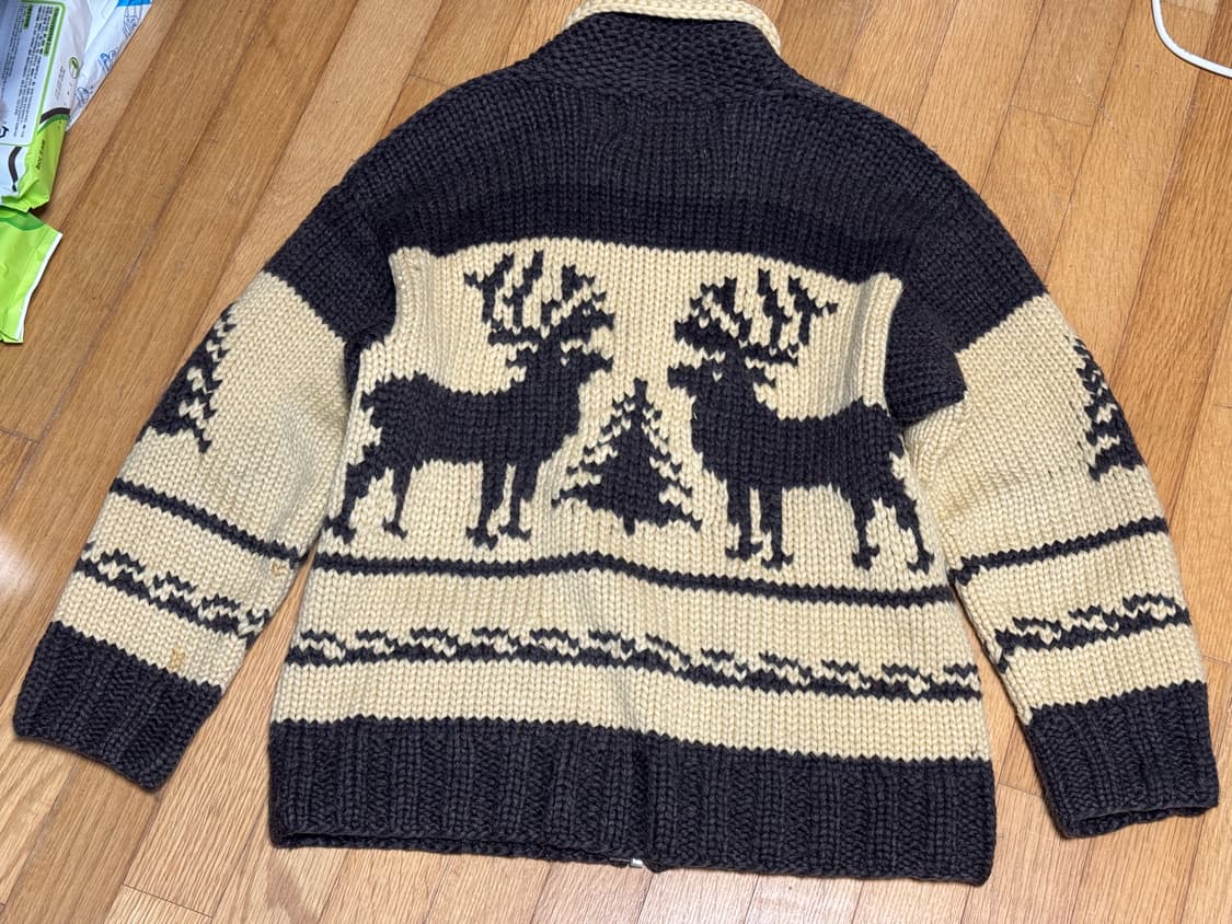 캐나디안 스웨터 코위찬 팝니다 상품이미지2