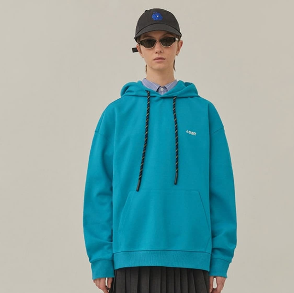 아더에러 자수로고 후드티 1 사이즈 실측 105 상품이미지1